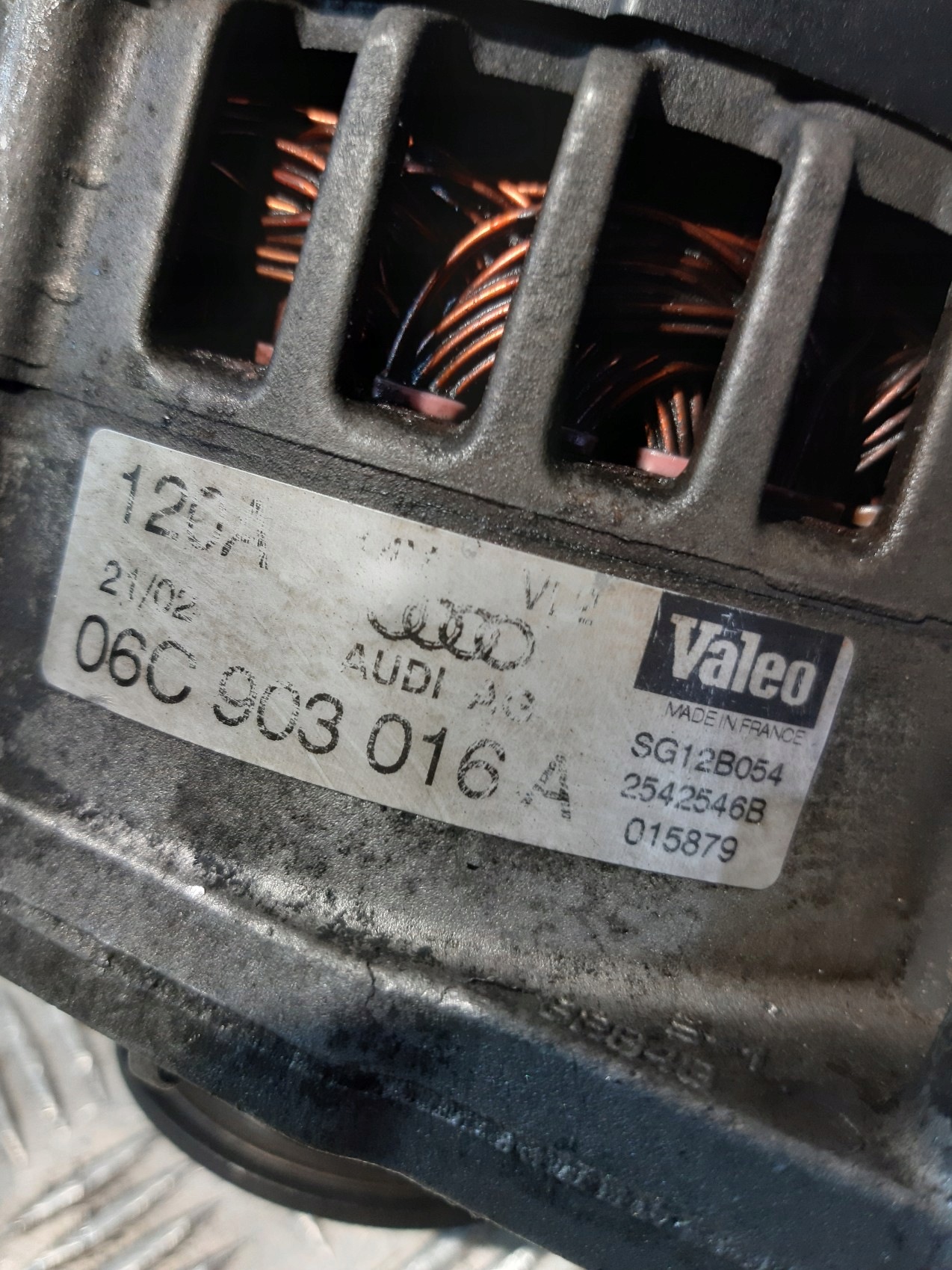 ALTERNATOR VALEO 120A 06C903016A AUDI A4 B6 2.4 V6