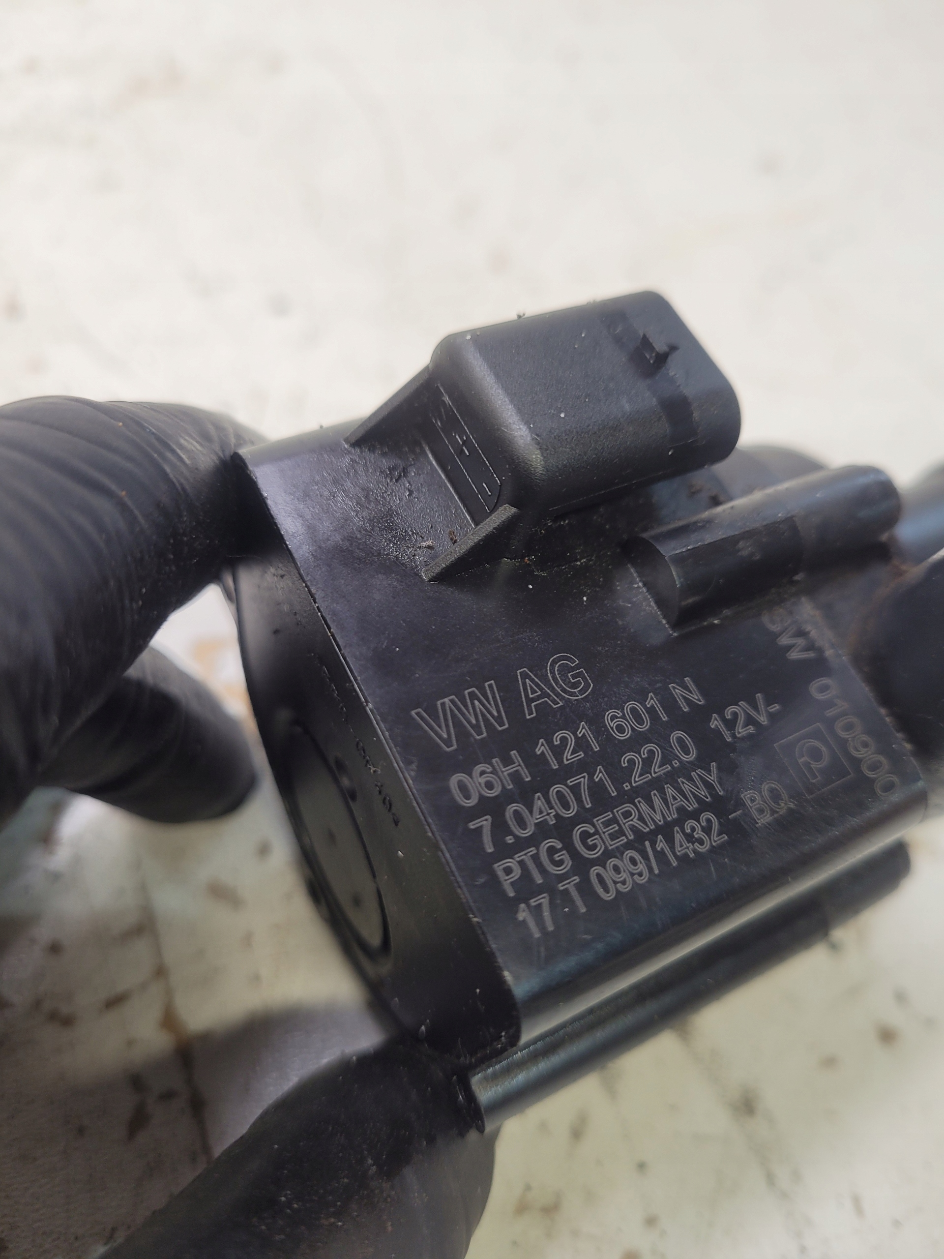supplementary water pump AUDI A4 A5 A6 A7 06H121601N