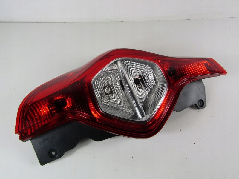 oe renault фонарь правый Dacia LODGY