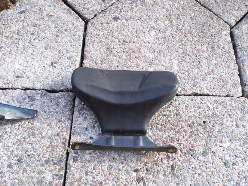 PIAGGIO X9 OPARCIE PASAŻERA TYŁ ORYG.