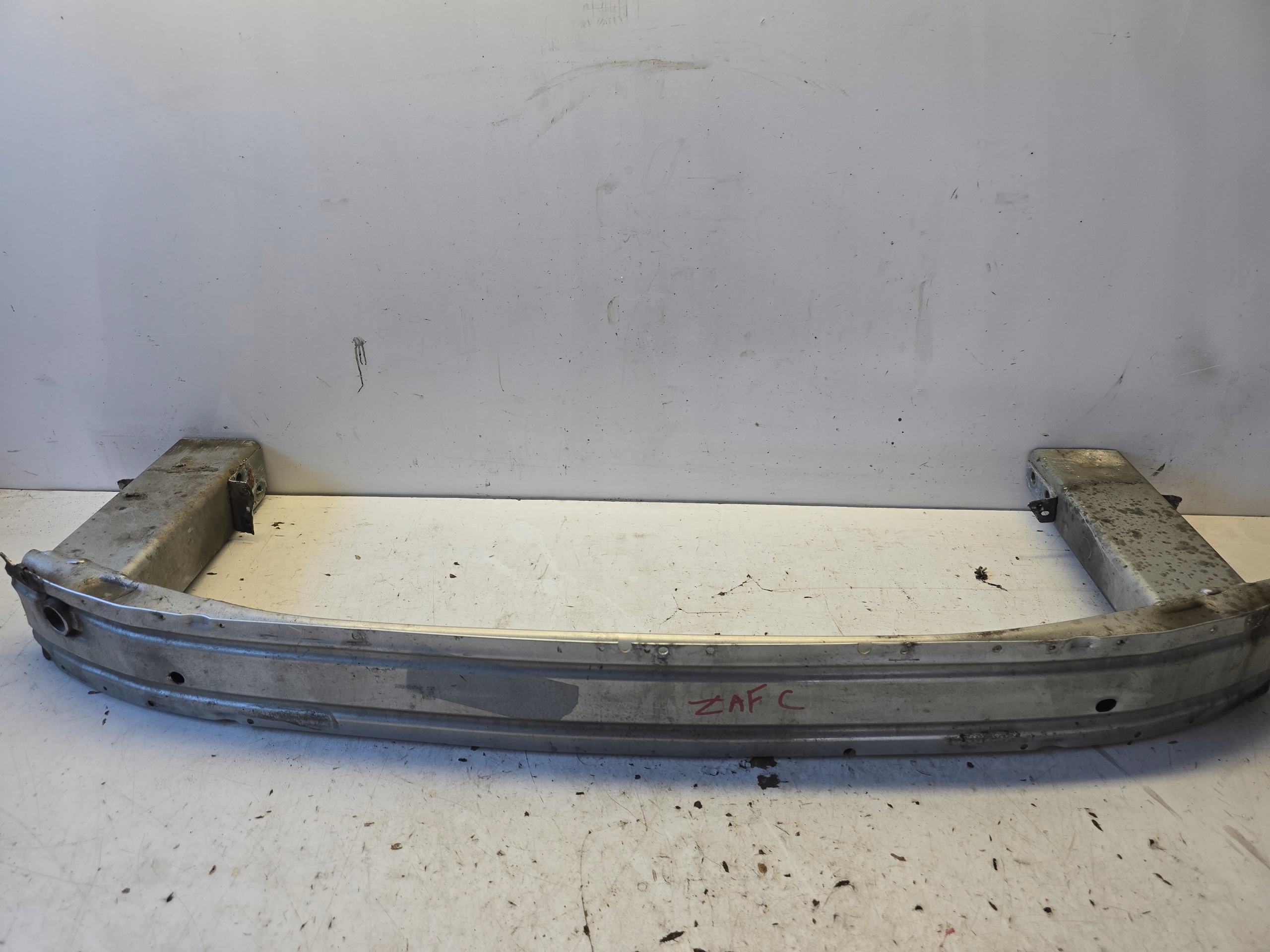 OPEL ZAFIRA C bumper support front pillar below front bumper
