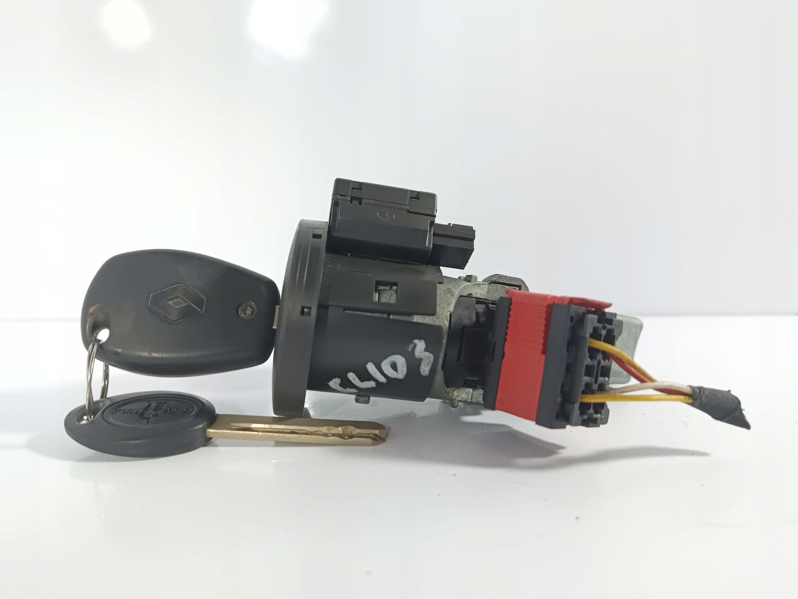 RENAULT CLIO 3 III 05-12 ignition Z KLUCZYKIEM OE 8200214173D