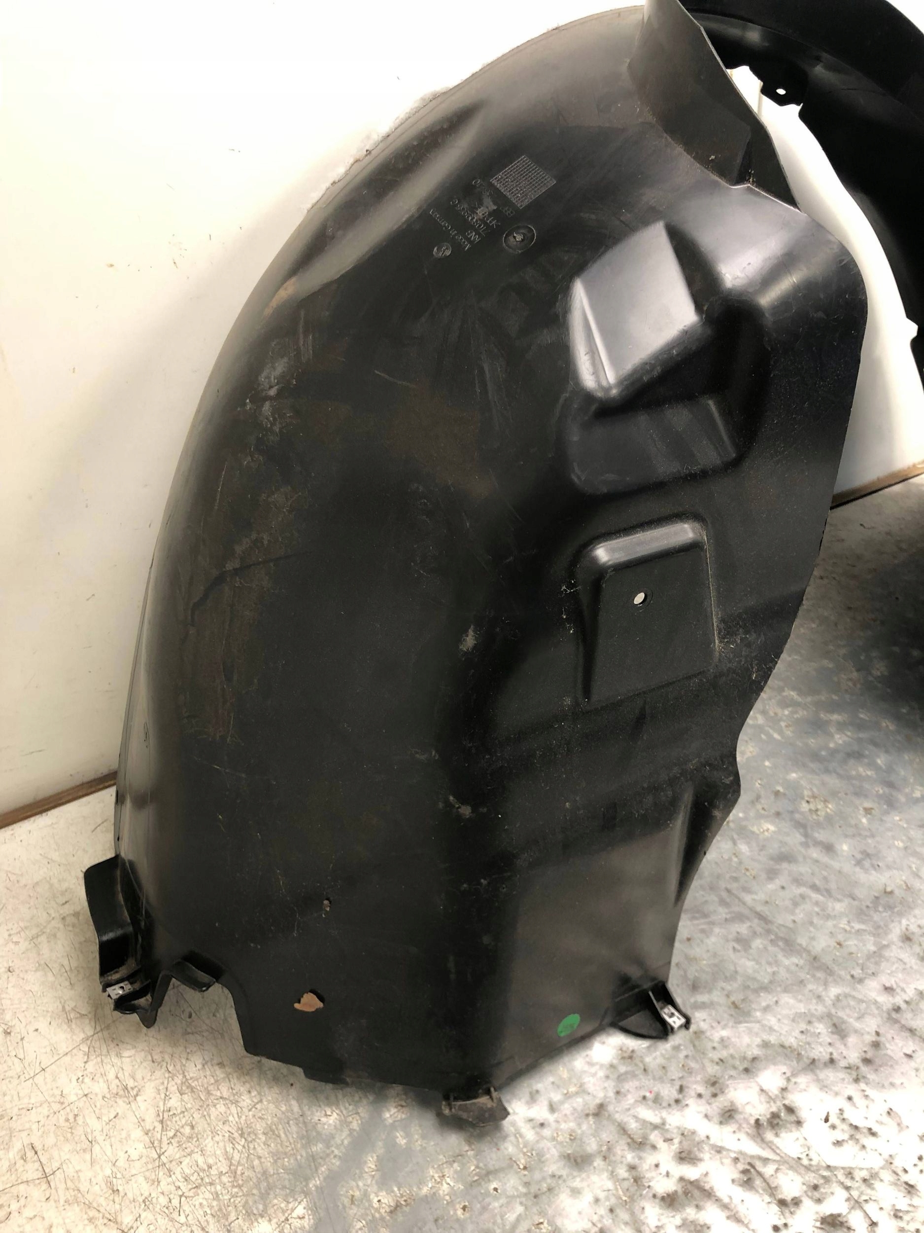 mudguard right front VW T7 7T0809958G