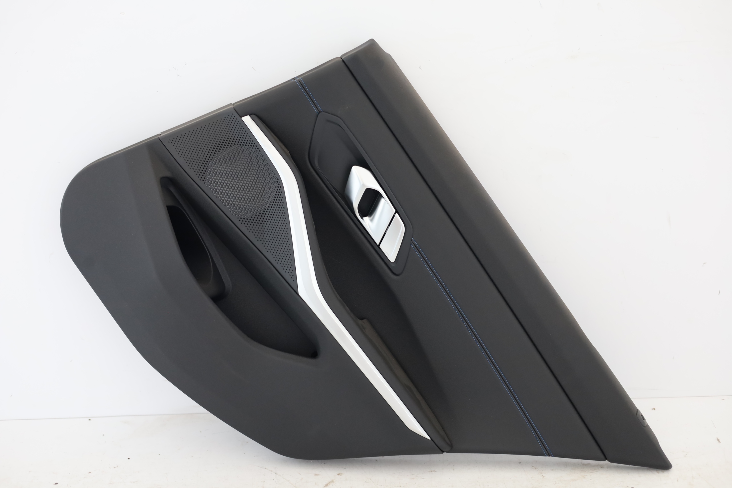 Оббивка бекону двері П зд BMW G20