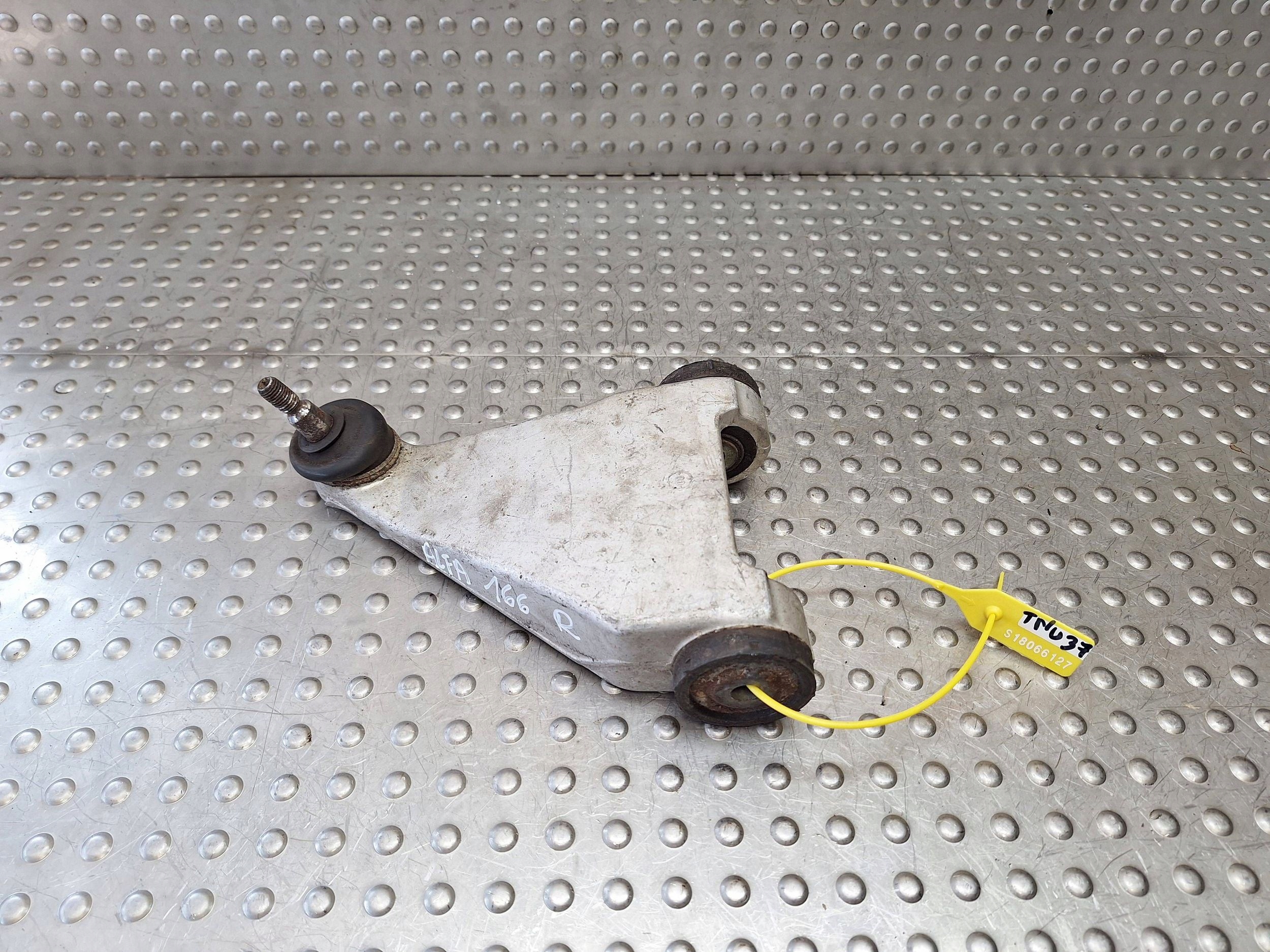 arm upper right ALFA ROMEO 166 50553554