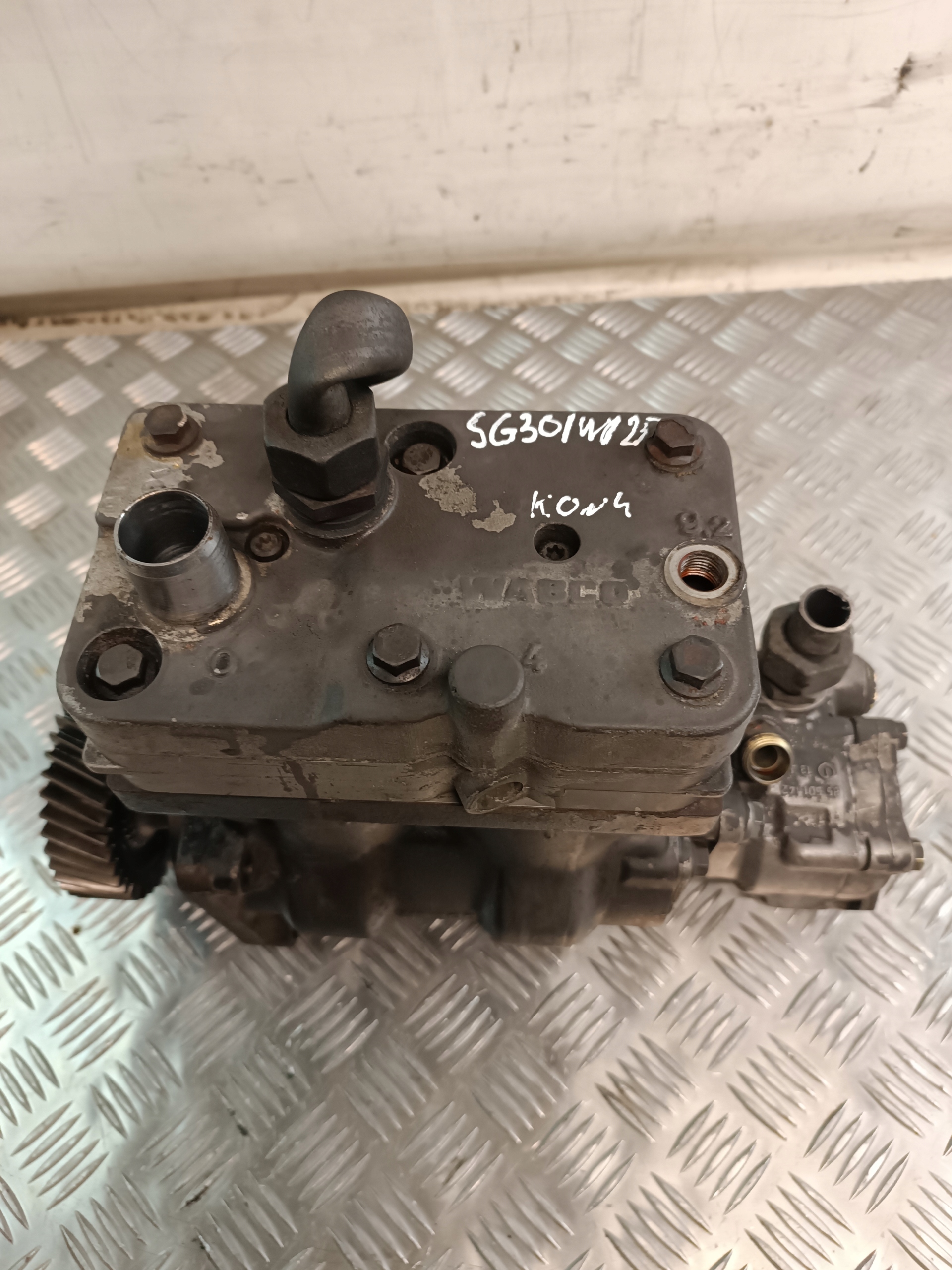 compressor; air WABCO 411 553 001 pump STERUJACA A0024605280150