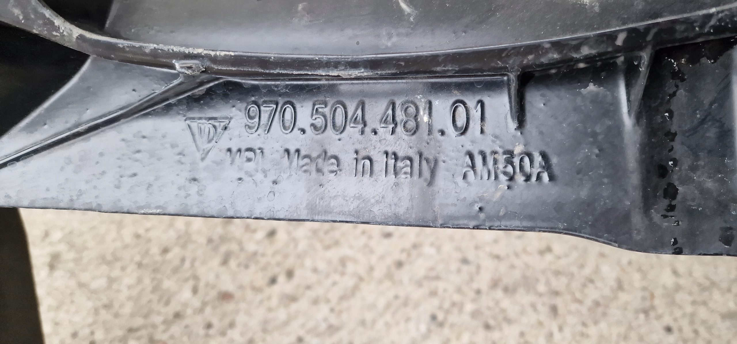 PORSCHE PANAMERA 970 97050448101 bar, wall