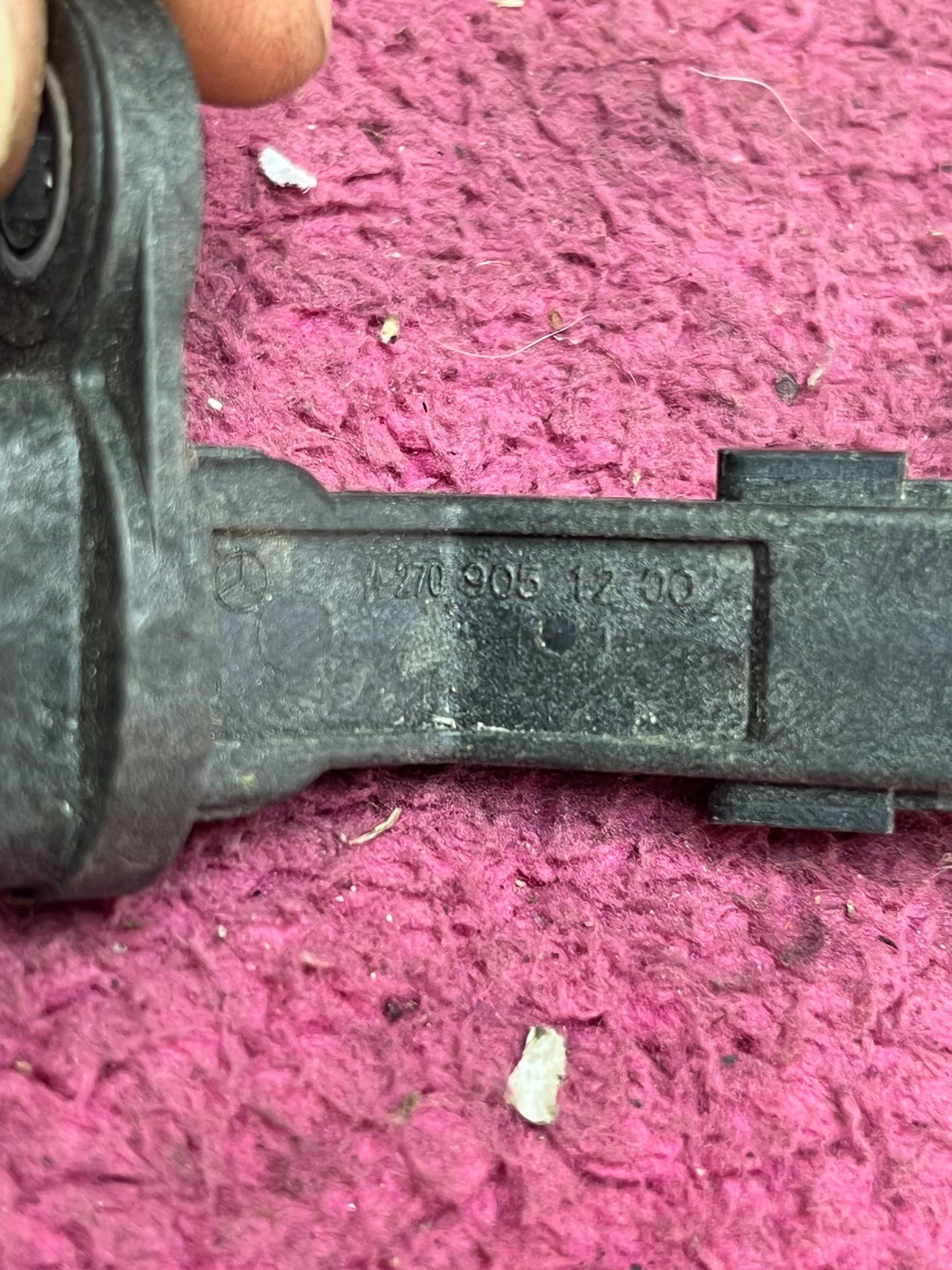 shaft position sensor Mercedes-Benz GLC C254 2709051200 original!!