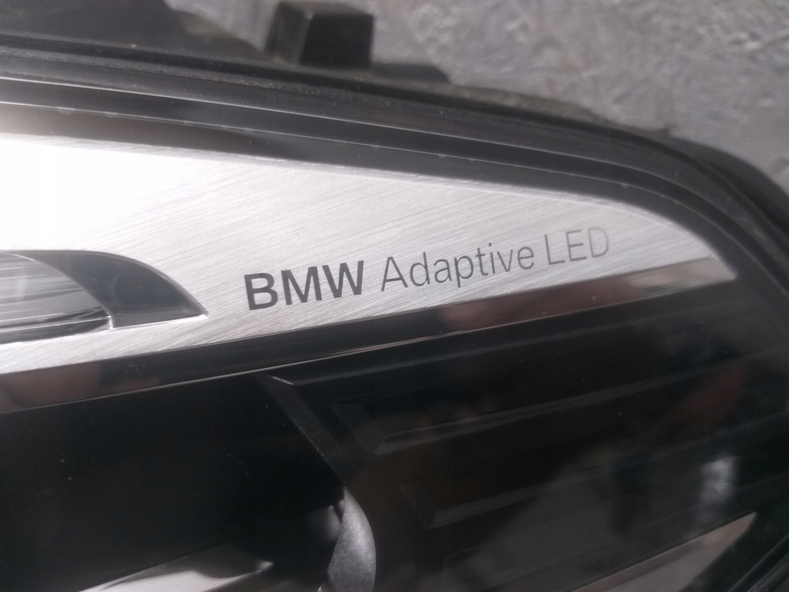light front left BMW 5 V G30 G31 ADAPTIVE LED FULL LED 7214961-03