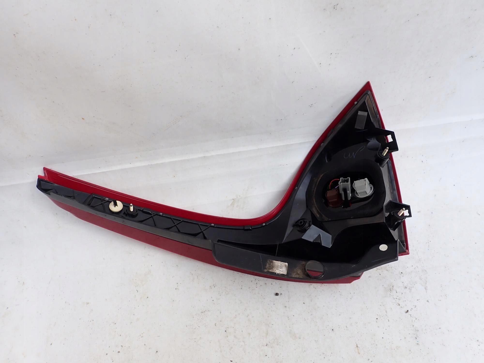 VOLVO XC60 and 1 08-17 light rear part rear left
