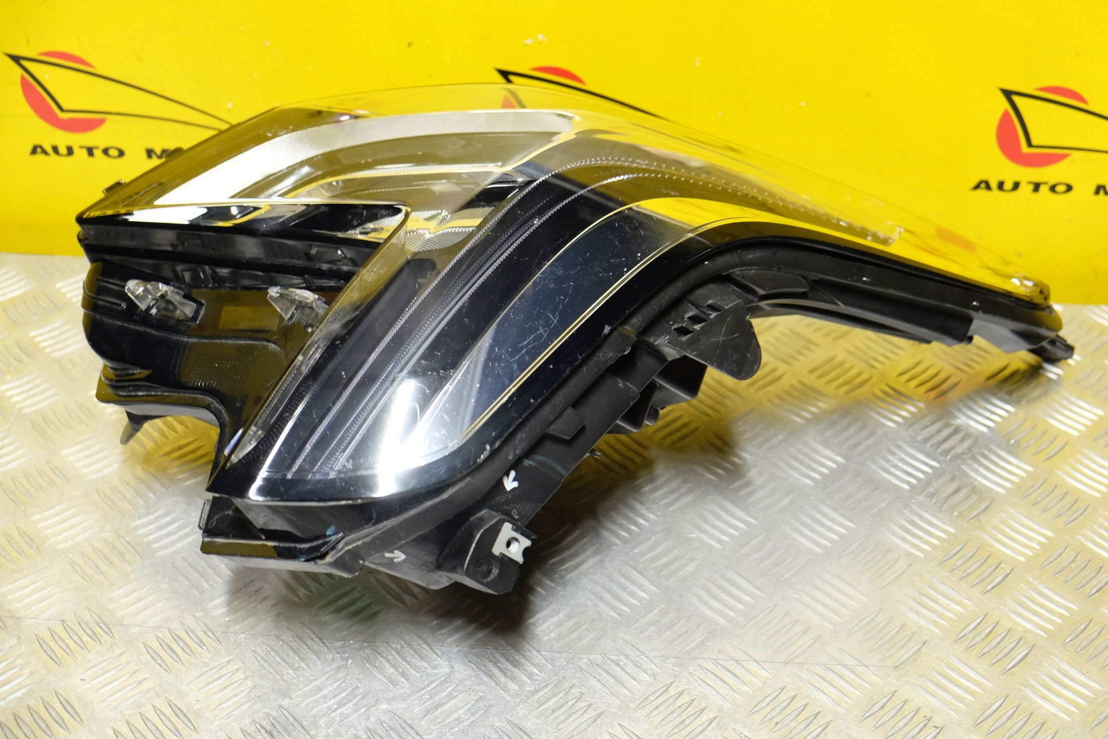 CADILLAC XTS 2018- REFLEKTOR LAMPA LEWA LED USA Rodzaj świateł mijania LED