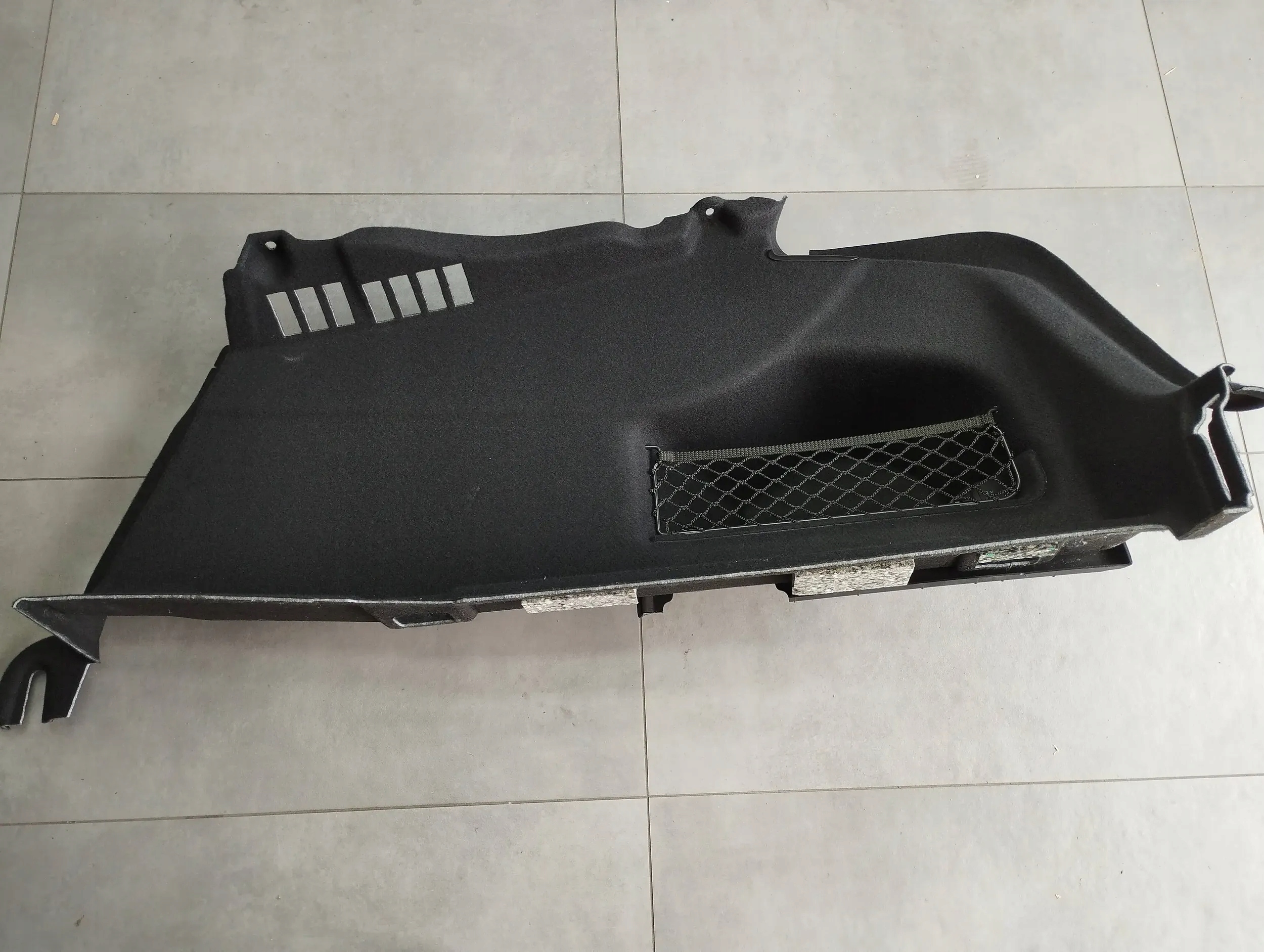 Audi A6 C7 4G boot upholstery right 4G5863888D