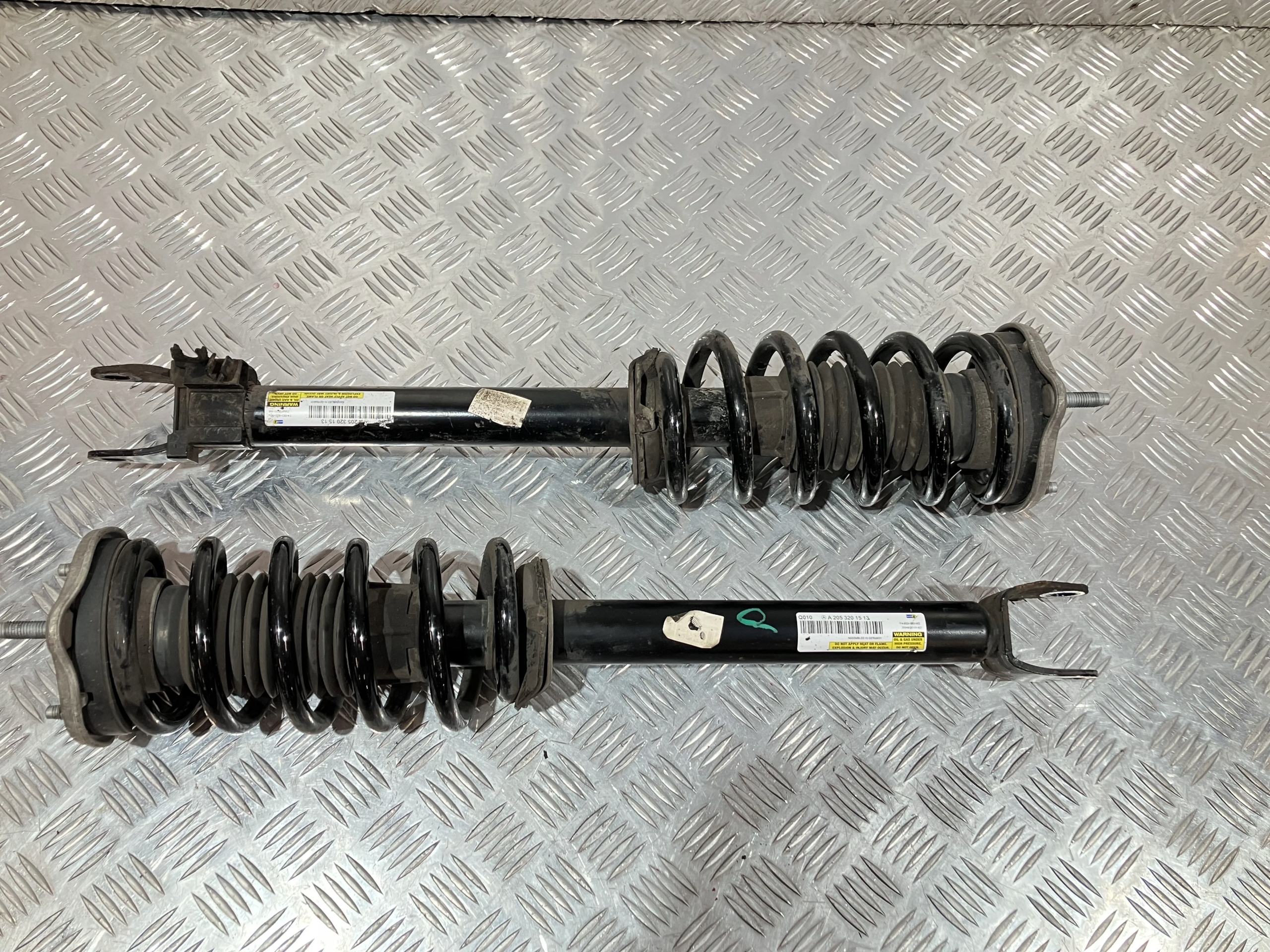 AMORTYZATOR PRZÓD MERCEDES C205 W205 1.5 CGI