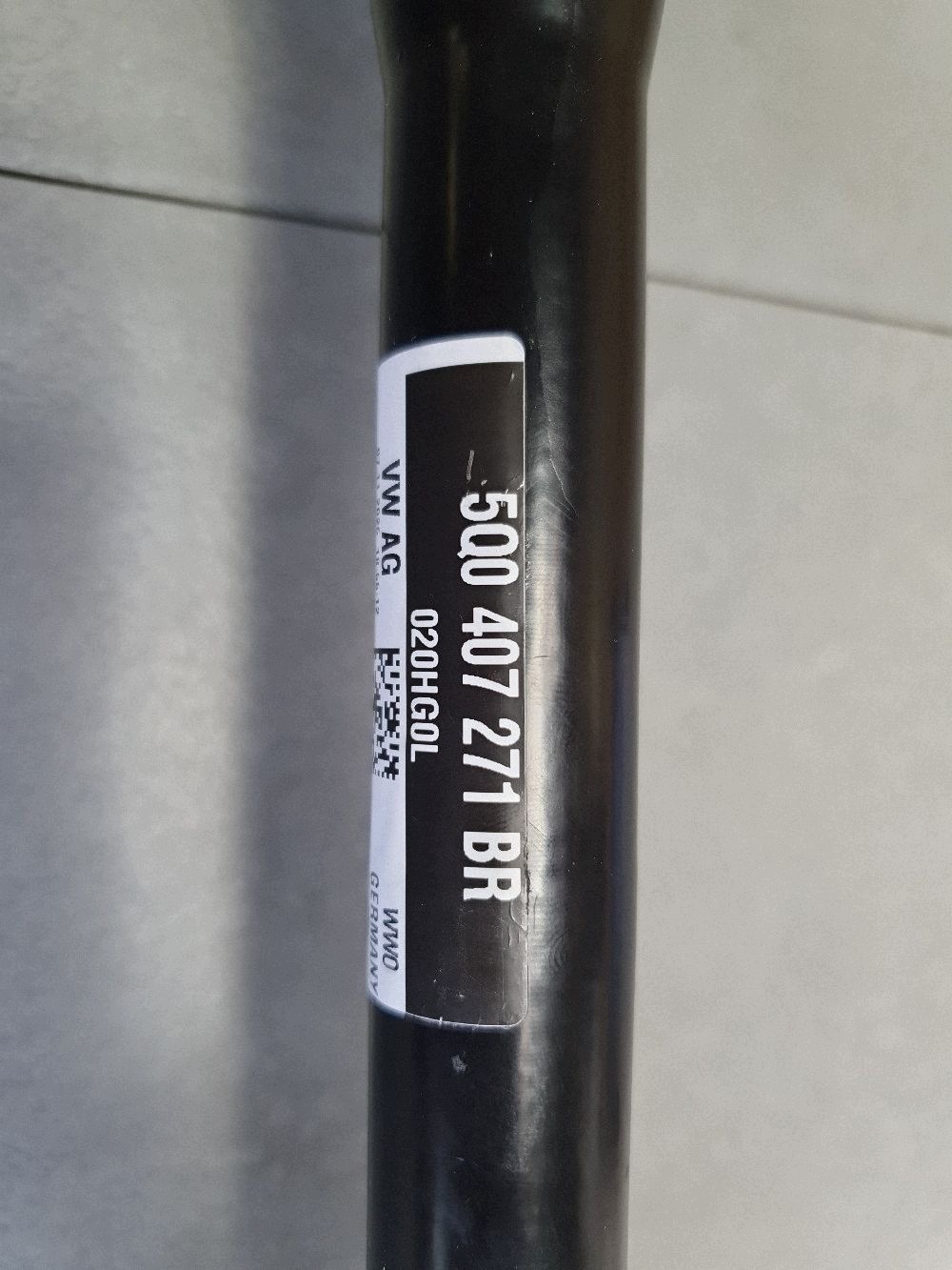 Audi A3 8Y 1.5 tsi semi-axis front left 5Q0407271BR
