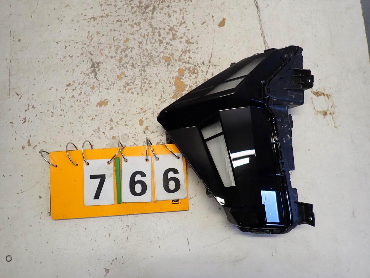 Nebelscheinwerfer links LED DRL RENAULT RAFALE 2024- 260607474