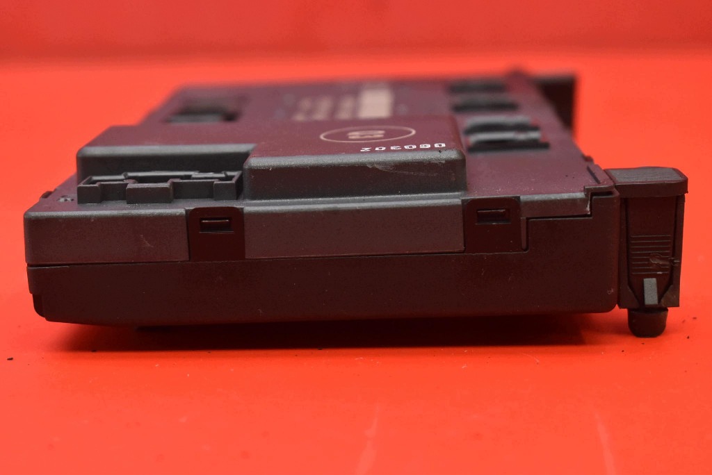control unit module door left front 2098201926 MERCEDES CLK W209 C209 02-05