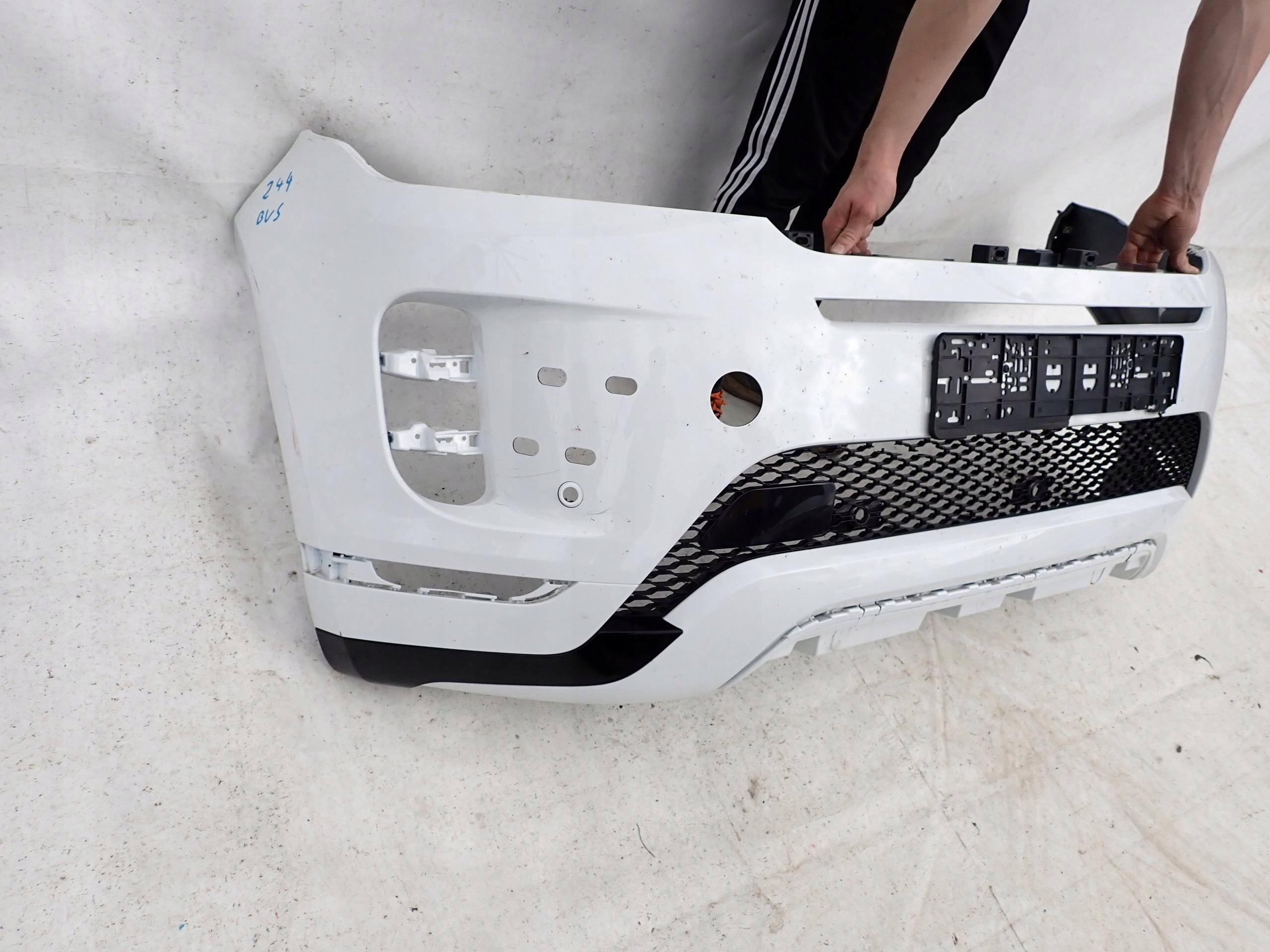 RANGE ROVER EVOQUE II R-DYNAMIC bumper front