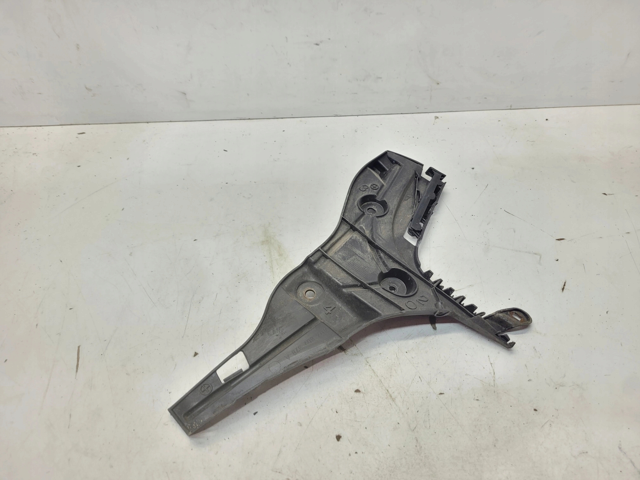 Support Support plaque Pare choc Droite Arrière AUDI A3 8V SPORTBACK 8V4807378A