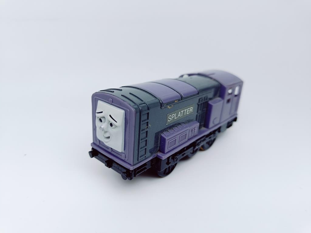 DIESEL SPLATTER Lokomotywa Tomek Trackmaster Kod producenta Mattel