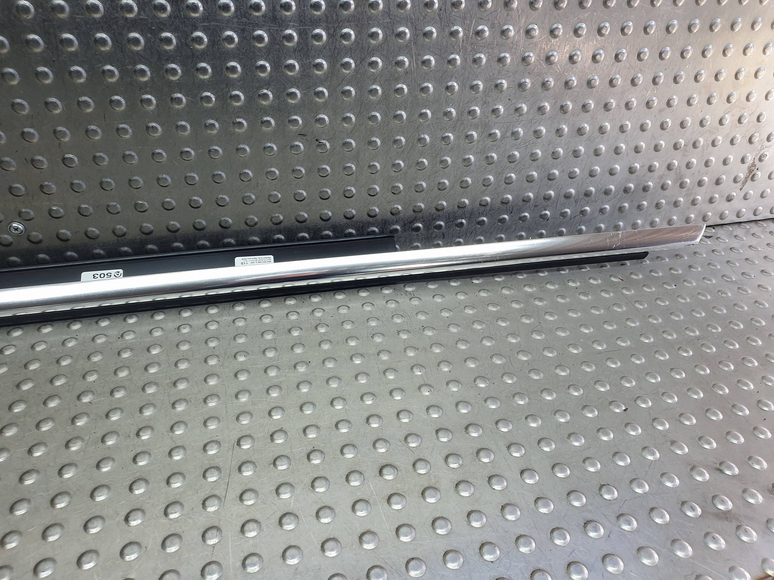 moulding dust door CHROM left front 8R0853283C AUDI Q5 8R