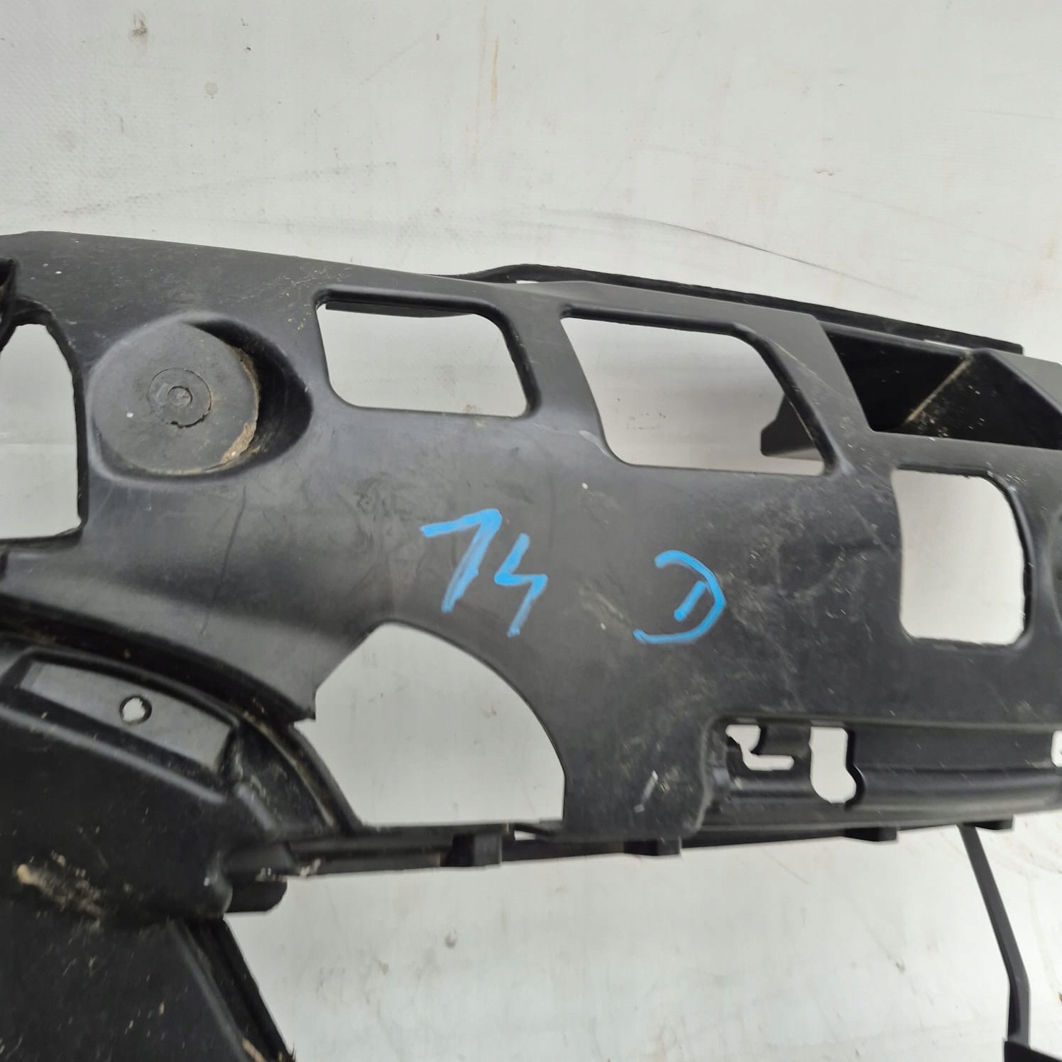 BMW 5 G30 G31 LIFT LCI 20- holder bumper bracket front right front