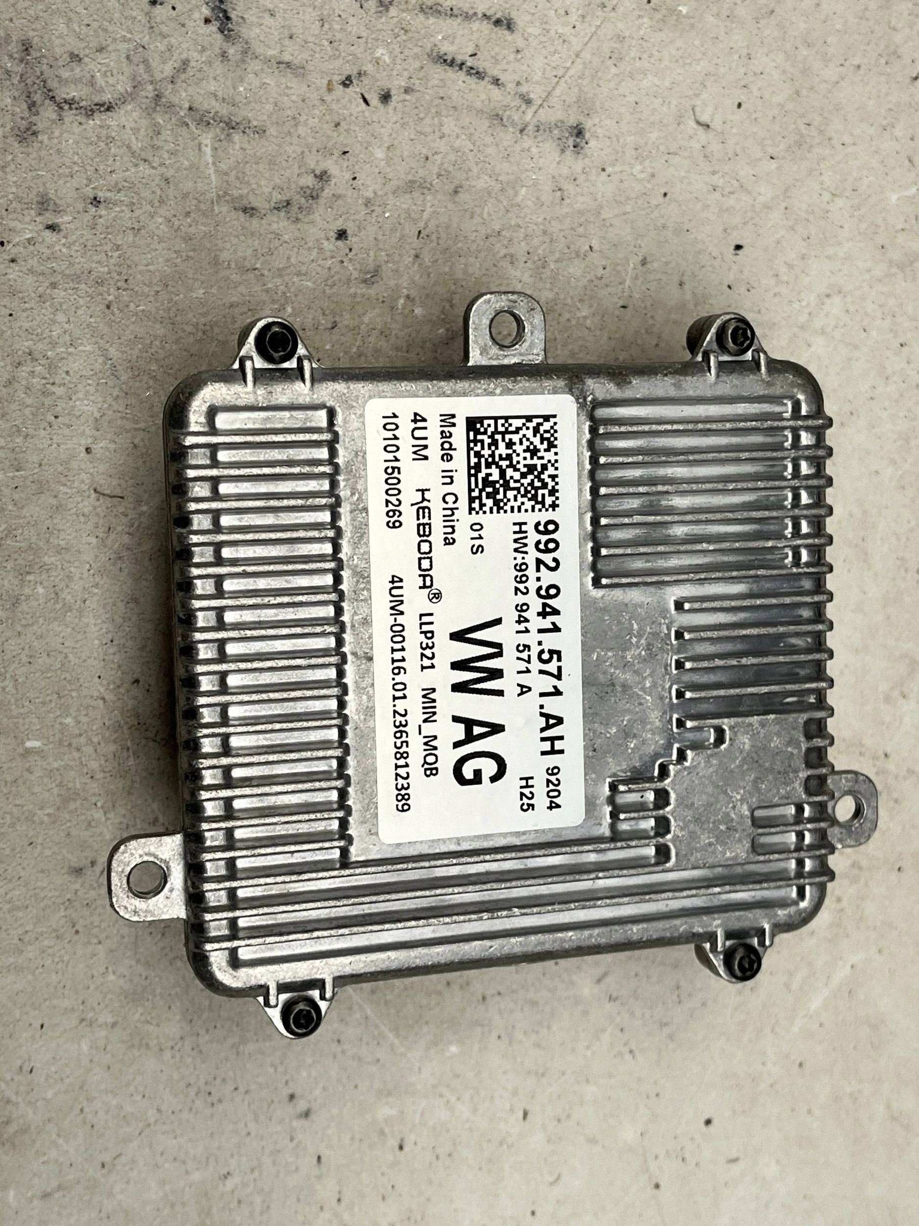 control unit LED REFLEKTORA VOLKSWAGEN GOLF VIII 992941571AH @M