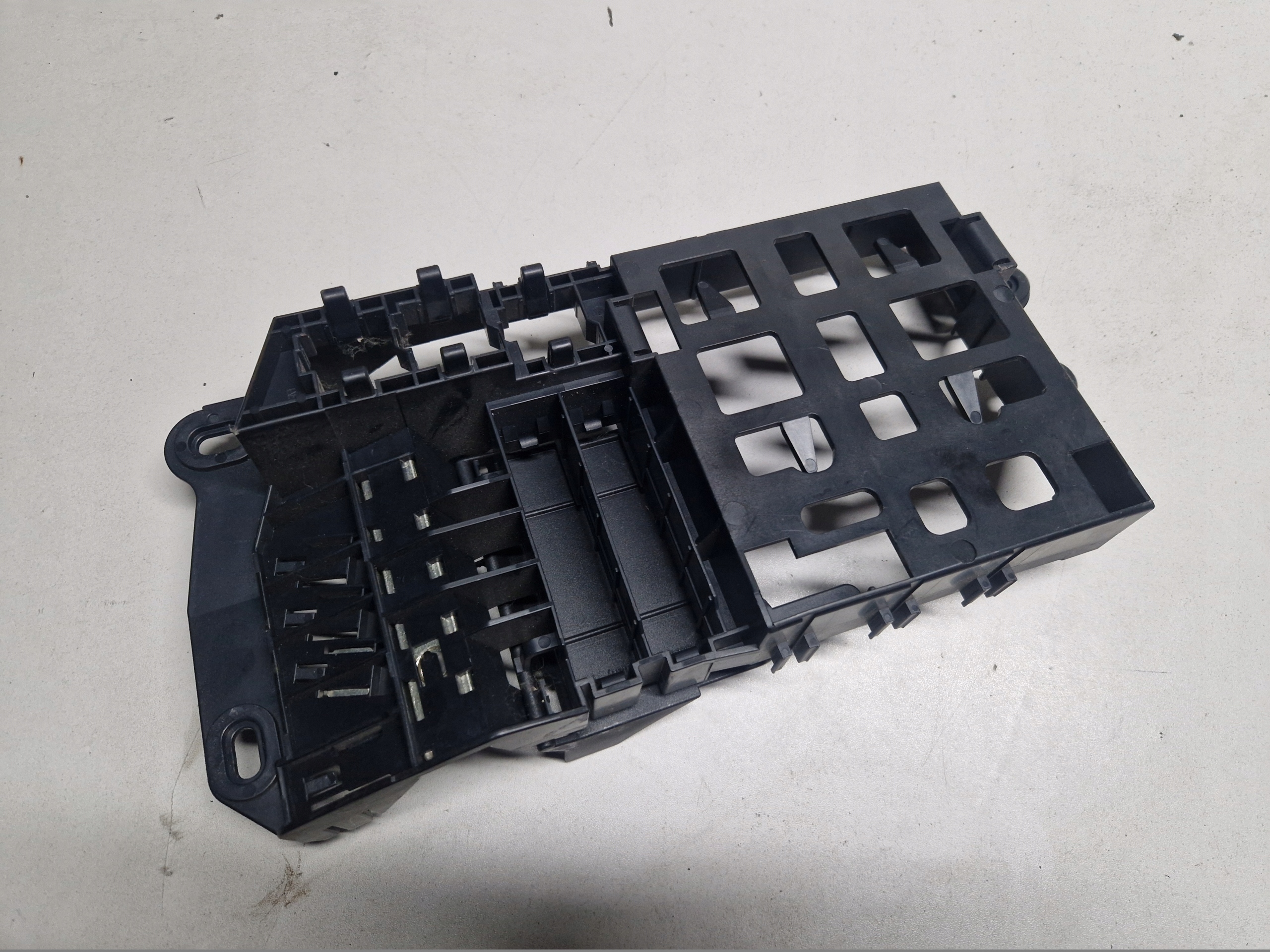 AUDI A6 C6 A6C6 Adapter, Stecker Gehäuse Blende Abdeckung der Sicherungen 4F0971845