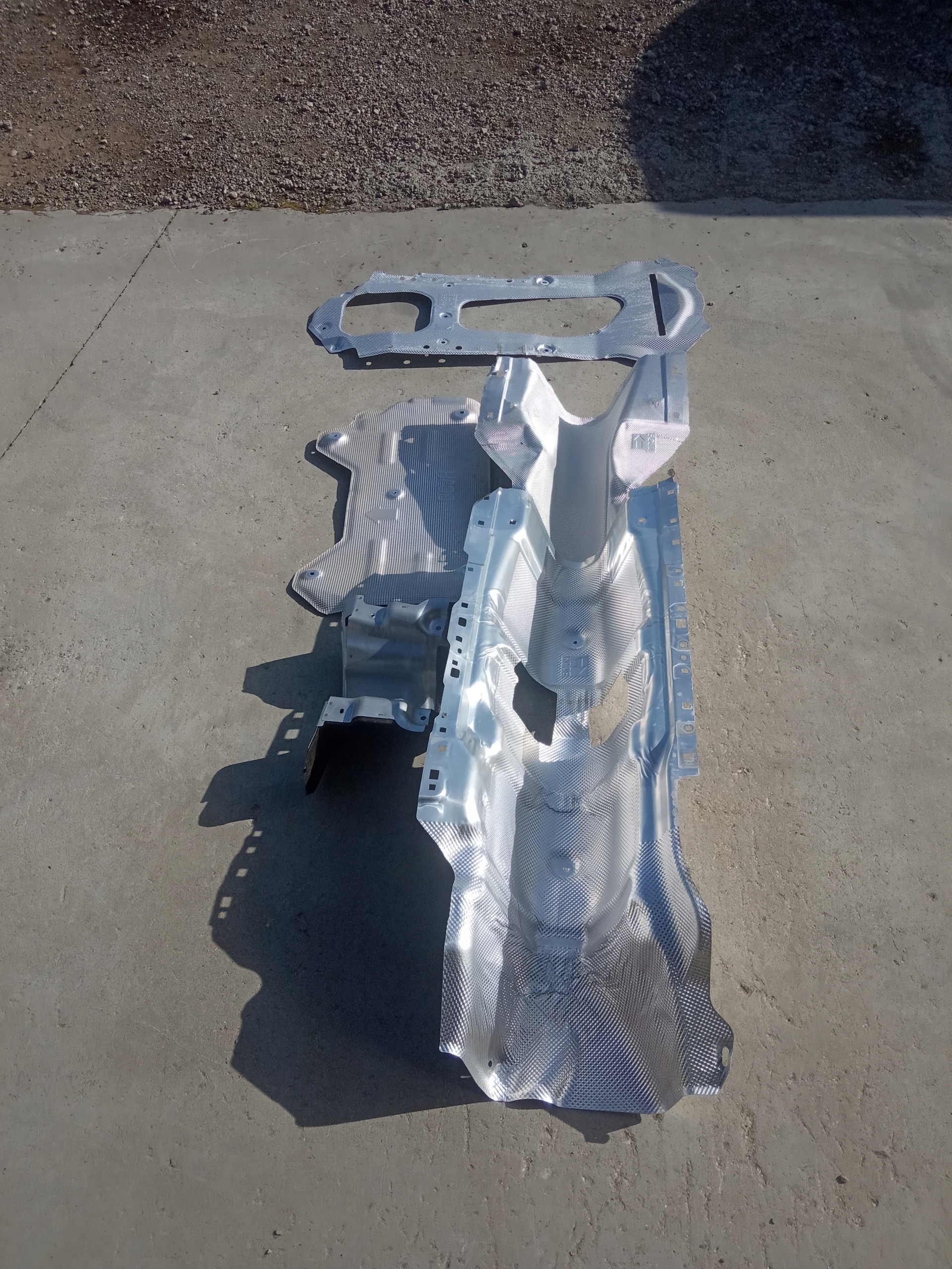 Mazda 3 IV 19-теплові Нижні кришки седан 4x4