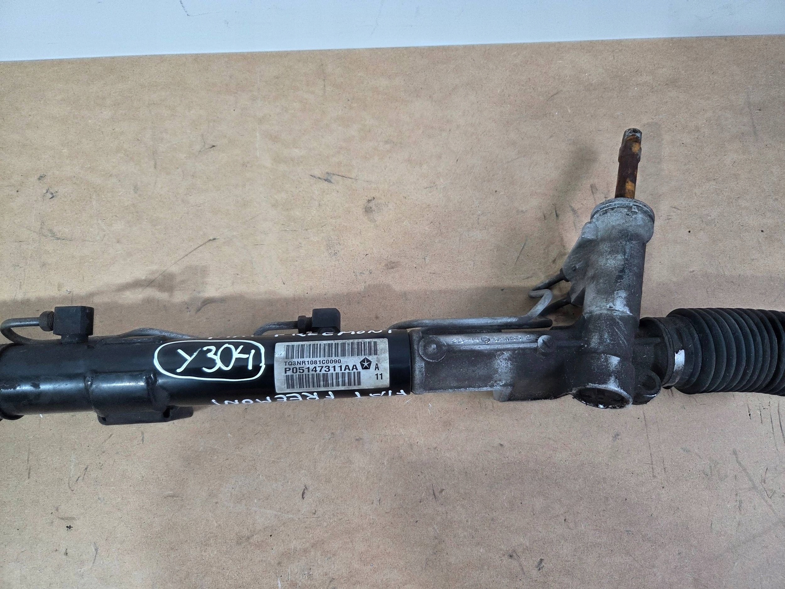 Fiat Freemont DODGE JURNEY control P05147311AA (Y304)