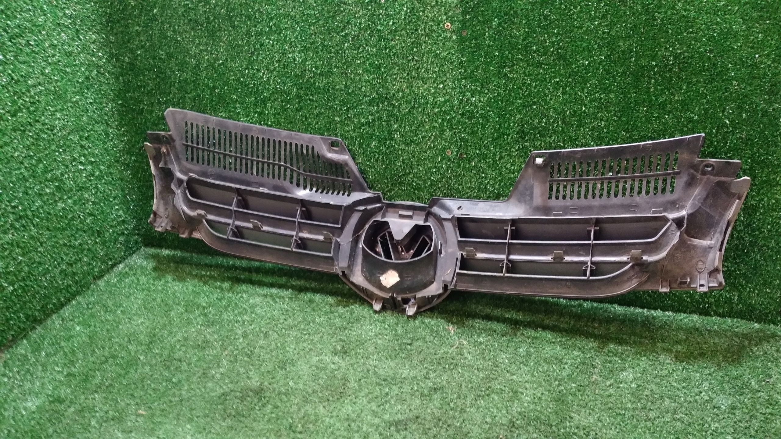 grill grill VOLKSWAGEN GOLF 5 1K0853655A