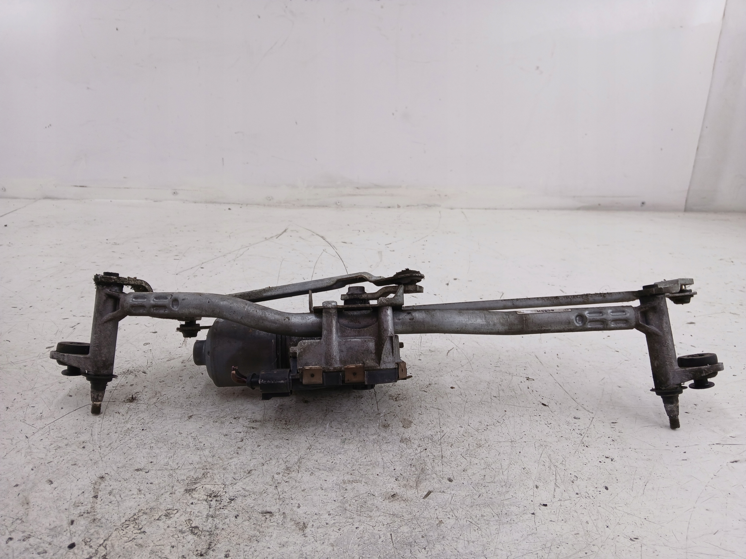 AUDI A3 8P LIFT wiper mechanism front 8P1955119F