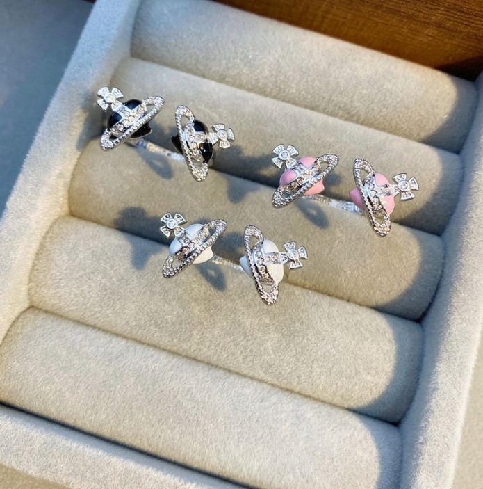 Kolczyki Saturn 2YK Planeta Białe Serce Cechy brak