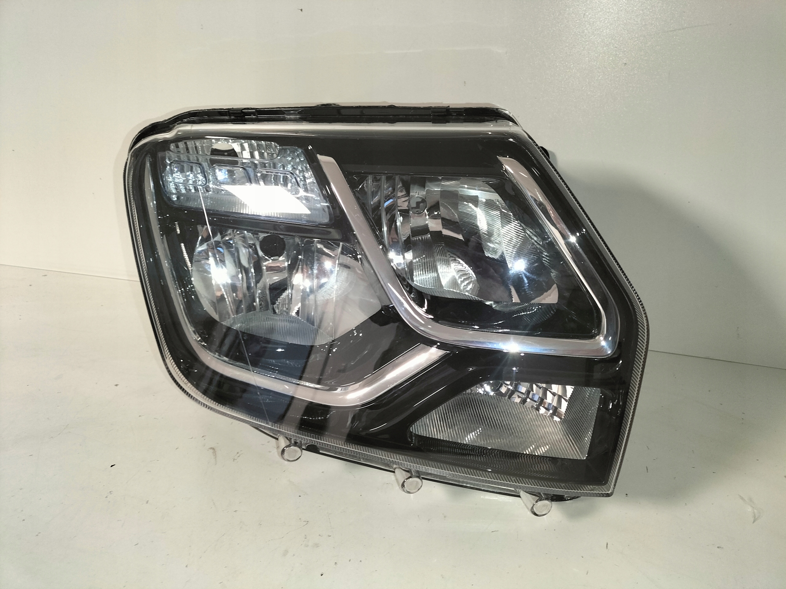 light front reflektor right DACIA DUSTER and LIFT 13-15