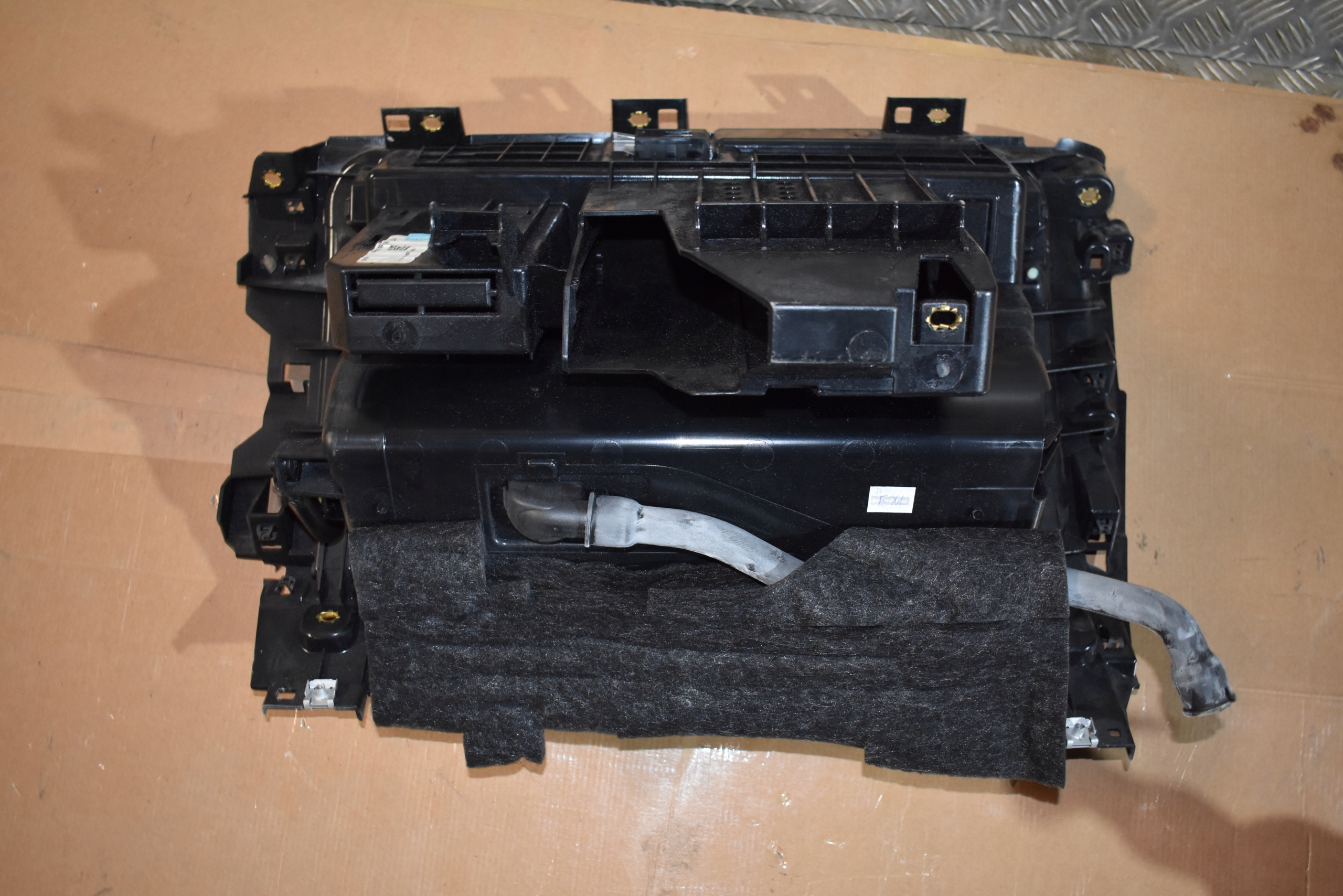 IDEALNY Handschuhfach des Beifahrers grau PORSCHE CAYENNE 9Y 1