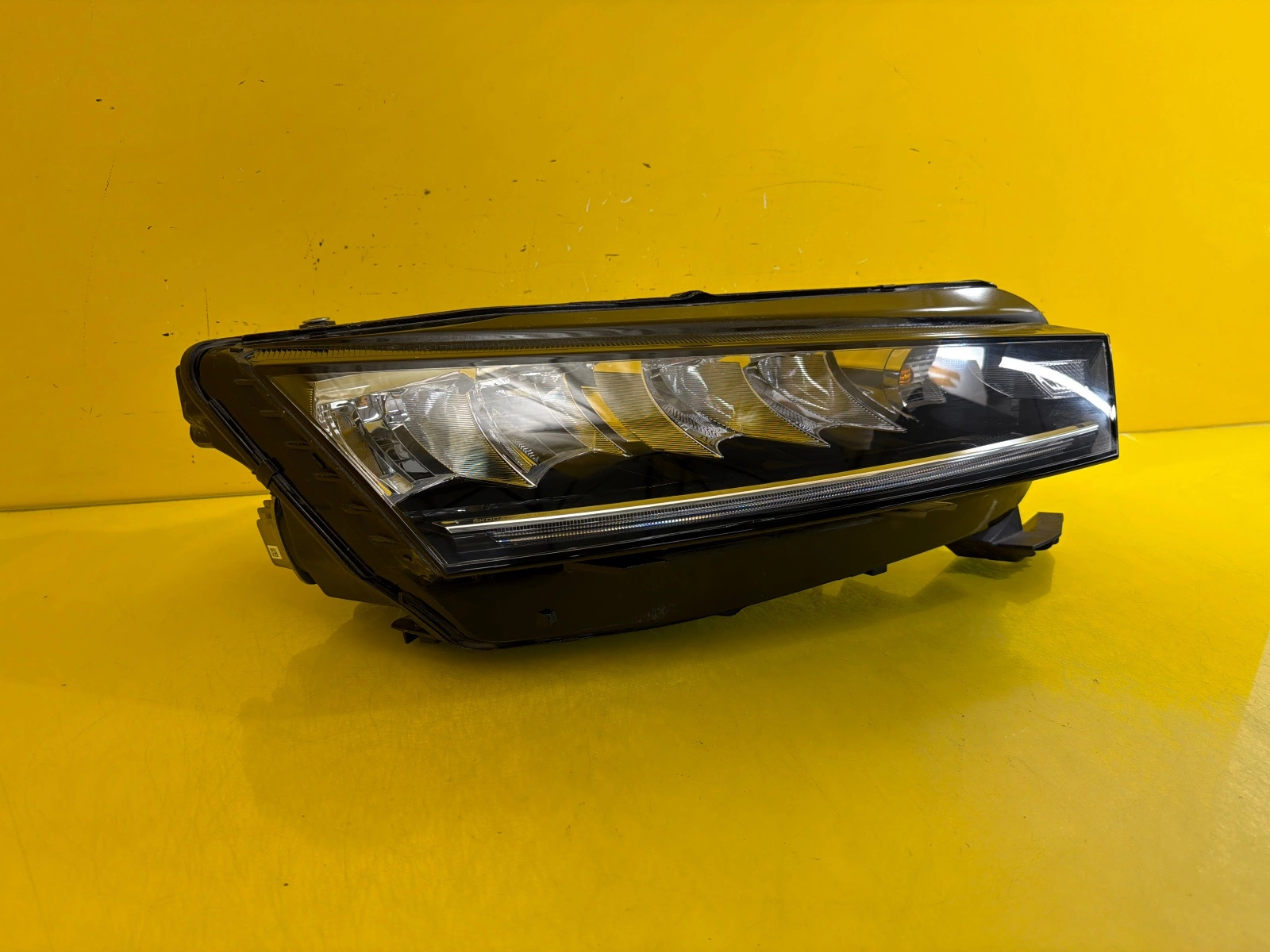 light right Skoda Octavia IV 20- Led 5E4941016