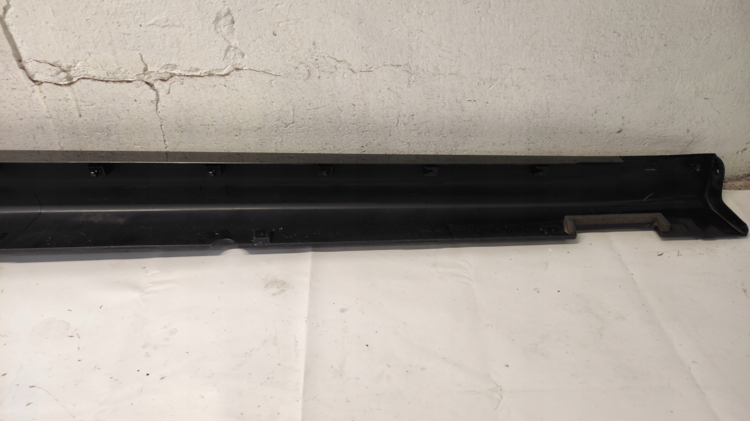 OPTIMA III sedan moulding threshold cap left ABP
