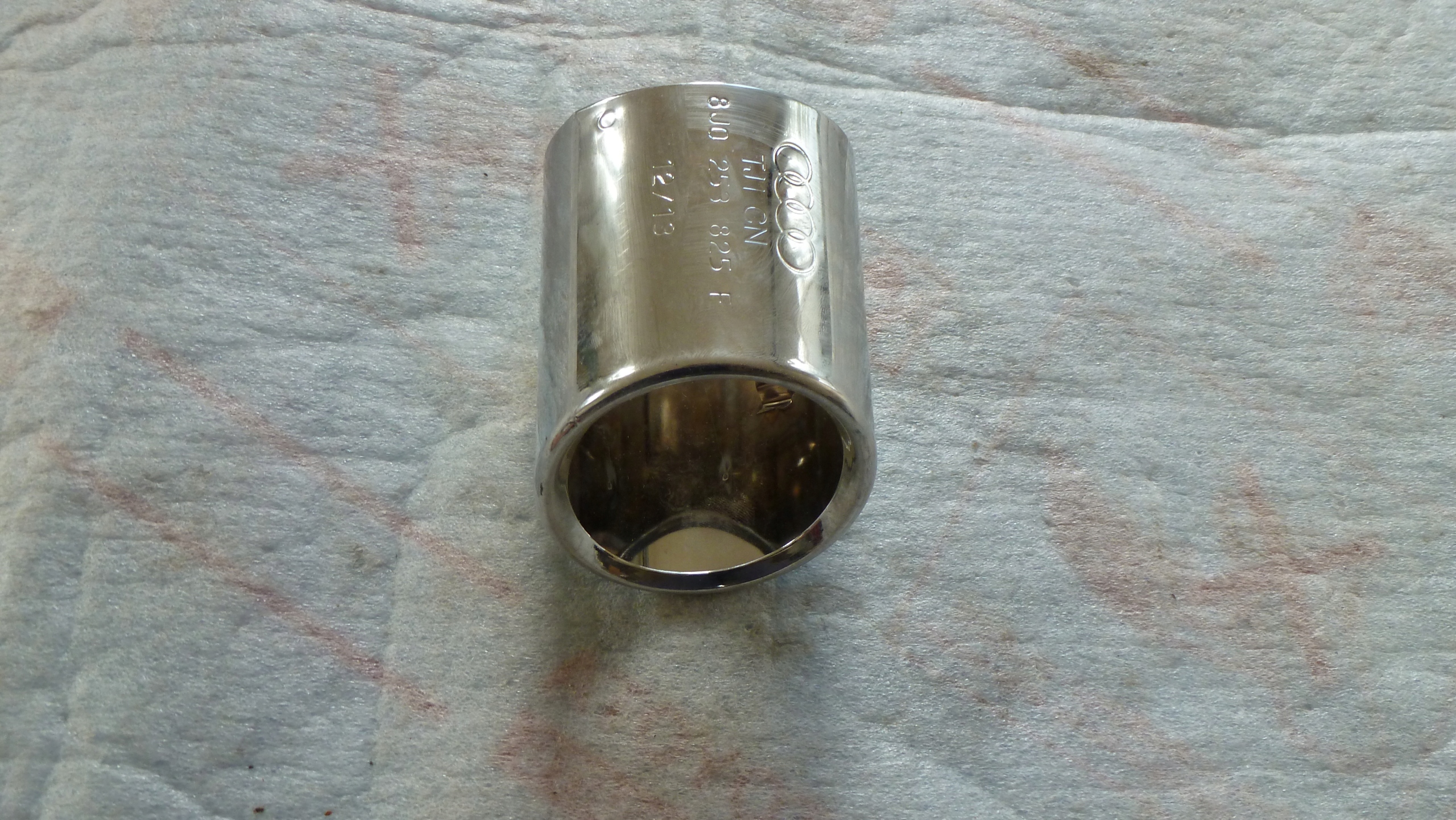 AUDI TT ВИХЛОПНОЇ НАКОНЕЧНИК ХРОМ 8J0253825F