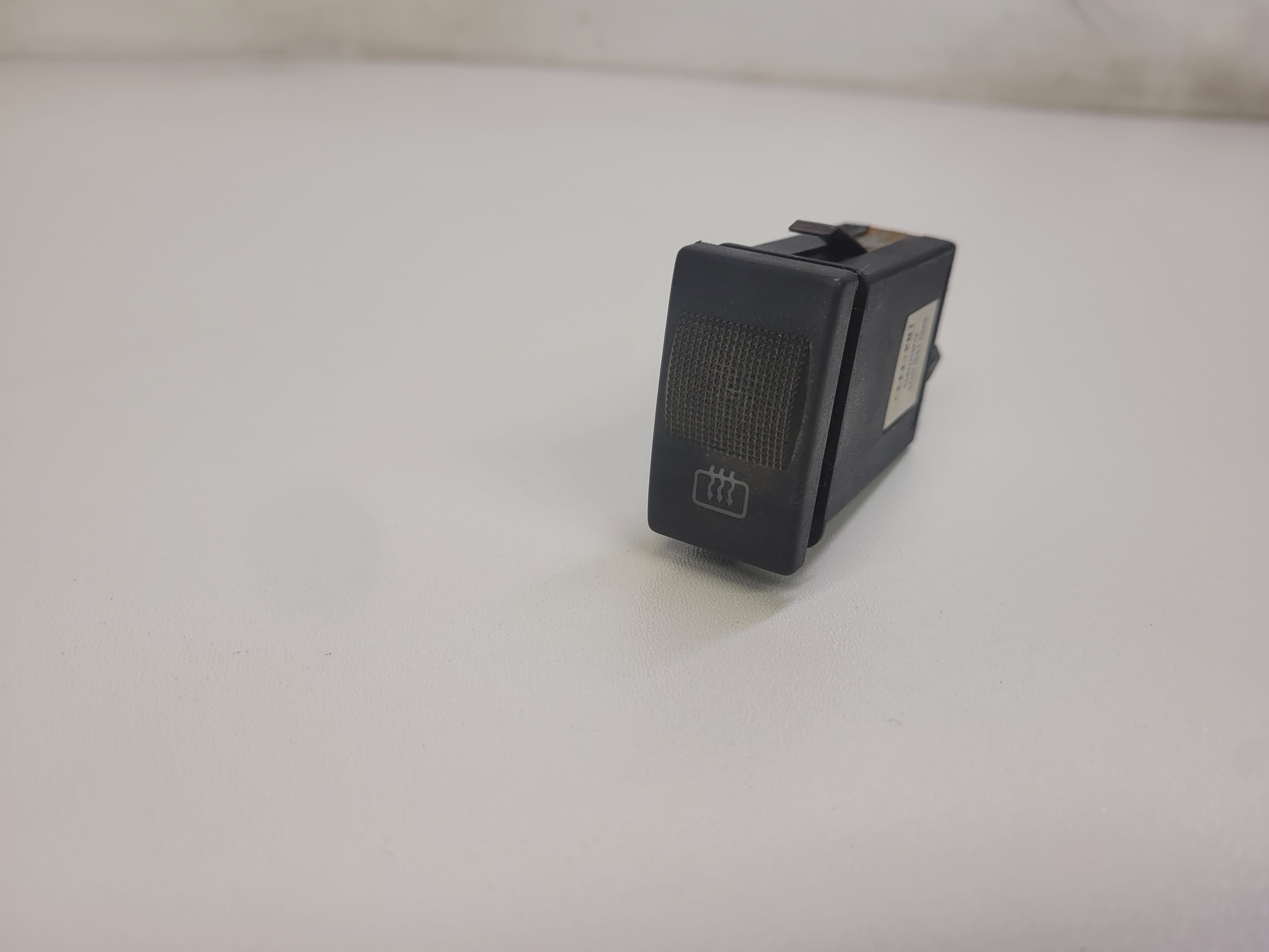BOUTON DE CHAUFFAGE VITRE AUDI A4 B5 4D0941501