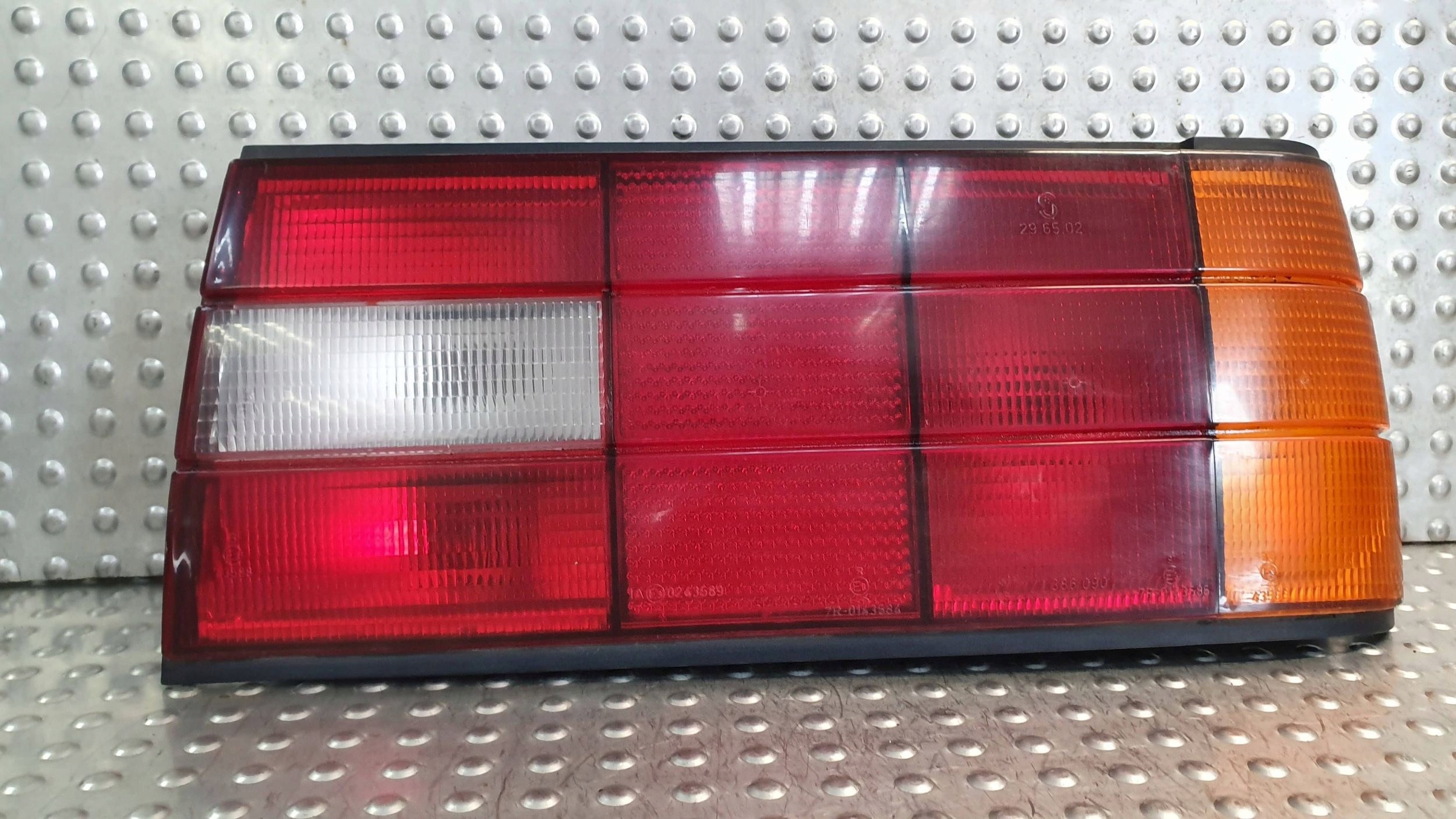 light rear part right BMW 3 E30 1386938 82