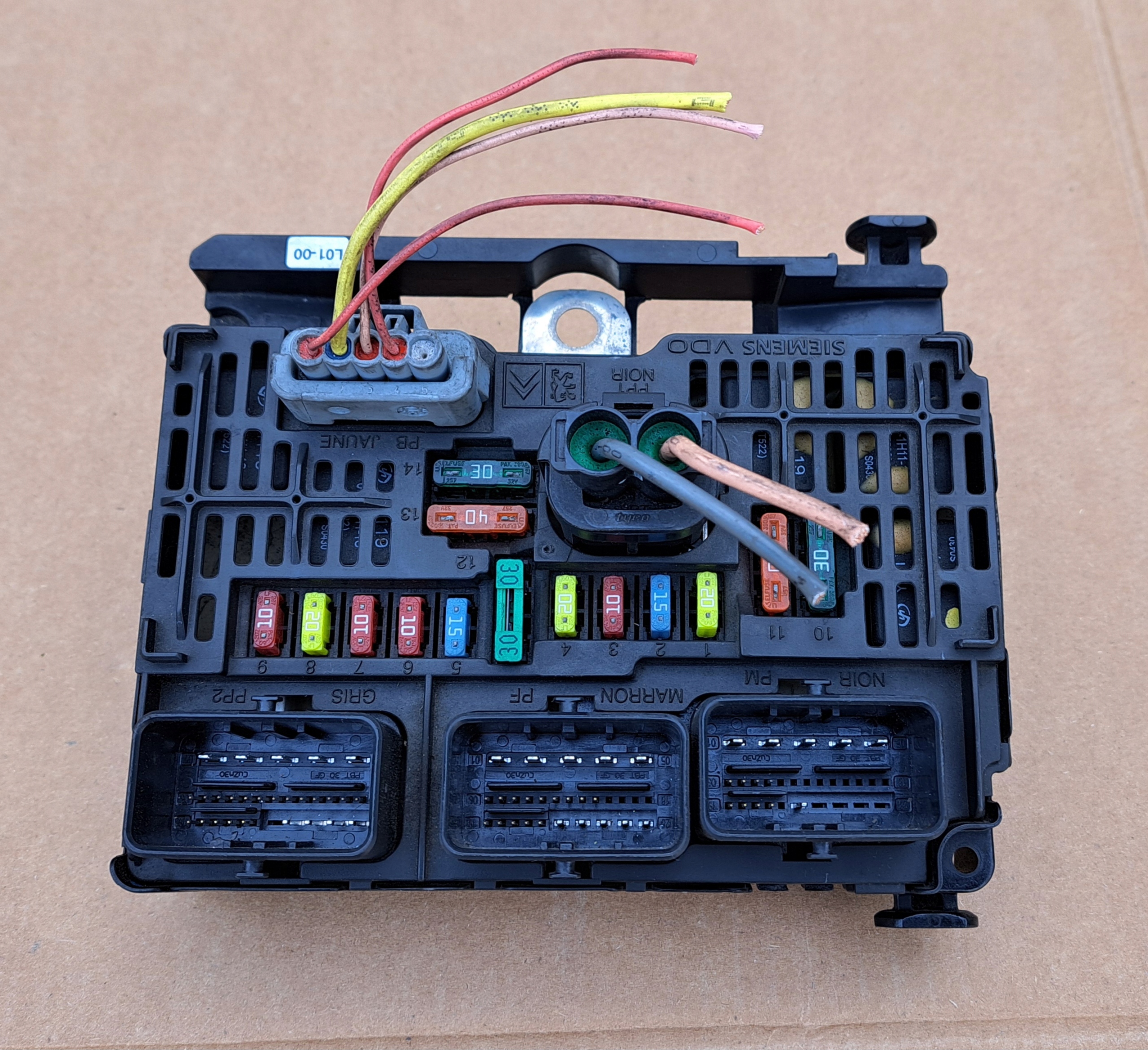 CITROEN PEUGEOT MODUŁ BSM L01 9656086080 Producent części Siemens