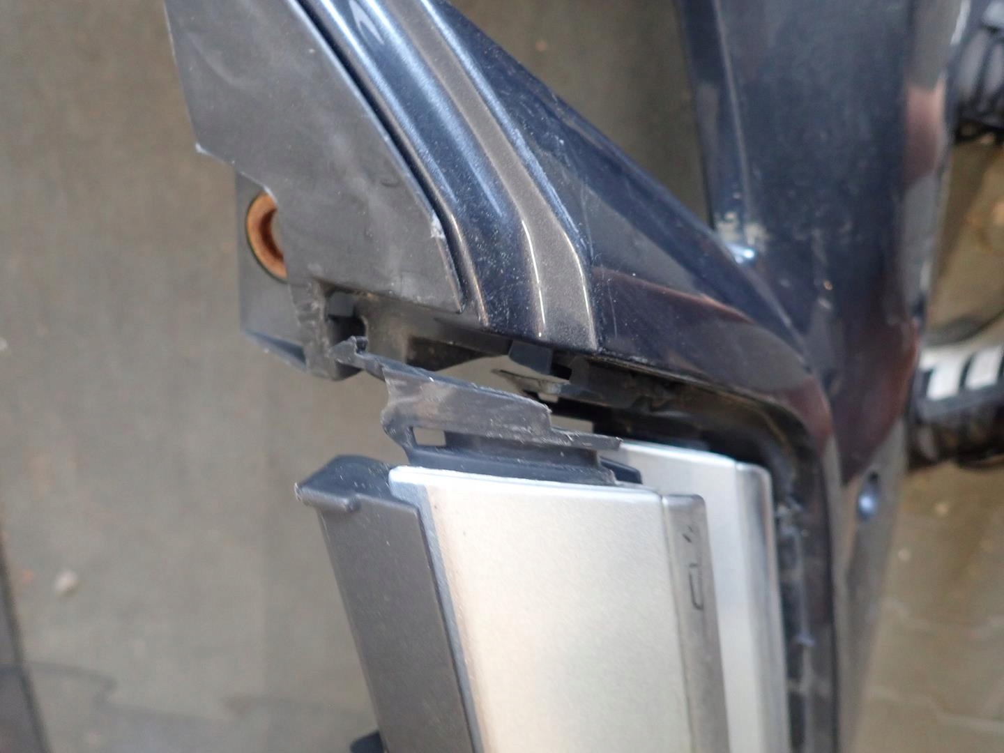 bumper front front MERCEDES E-KLASA COUPE W207 2009-2013 A2078850425