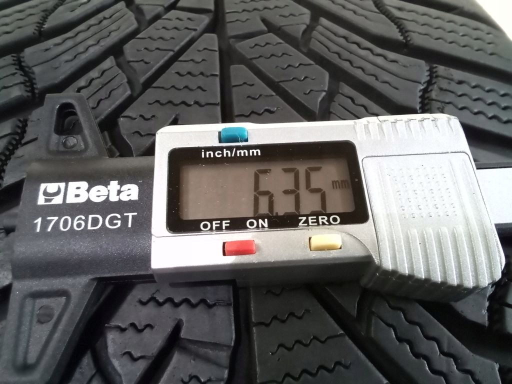 tyres Kumho WinterCraft WP52 215/55/16 97H 2022 6,3mm