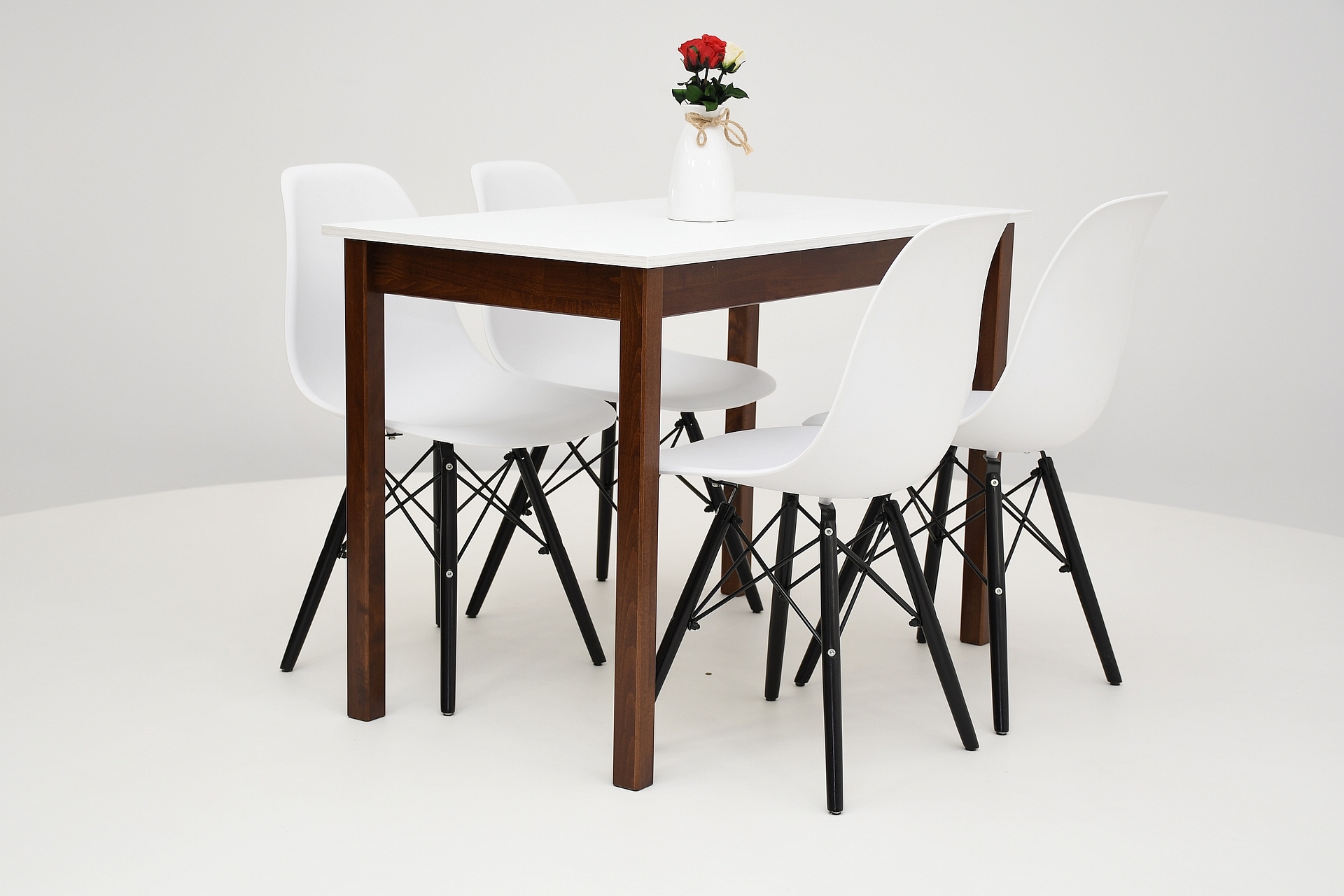 MAŁY ZESTAW DO KUCHNI STÓŁ + 4 KRZESŁA Materiał inny