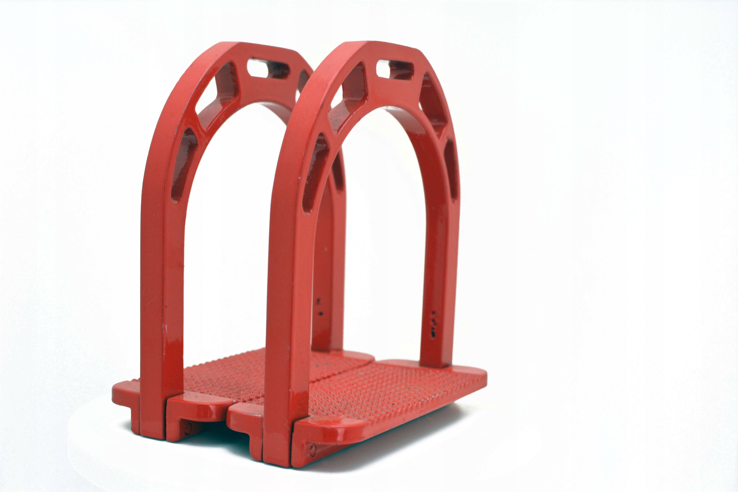 Třmeny Hliníkové 12 CM Široká Patka