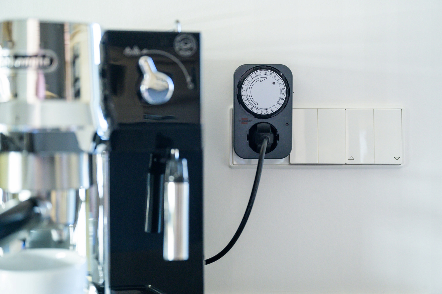 MECHANICZNY STEROWNIK TIMER CZASOWY PROGRAMATOR DO STEROWANIA OŚWIETLENIEM Rodzaj programator czasowy