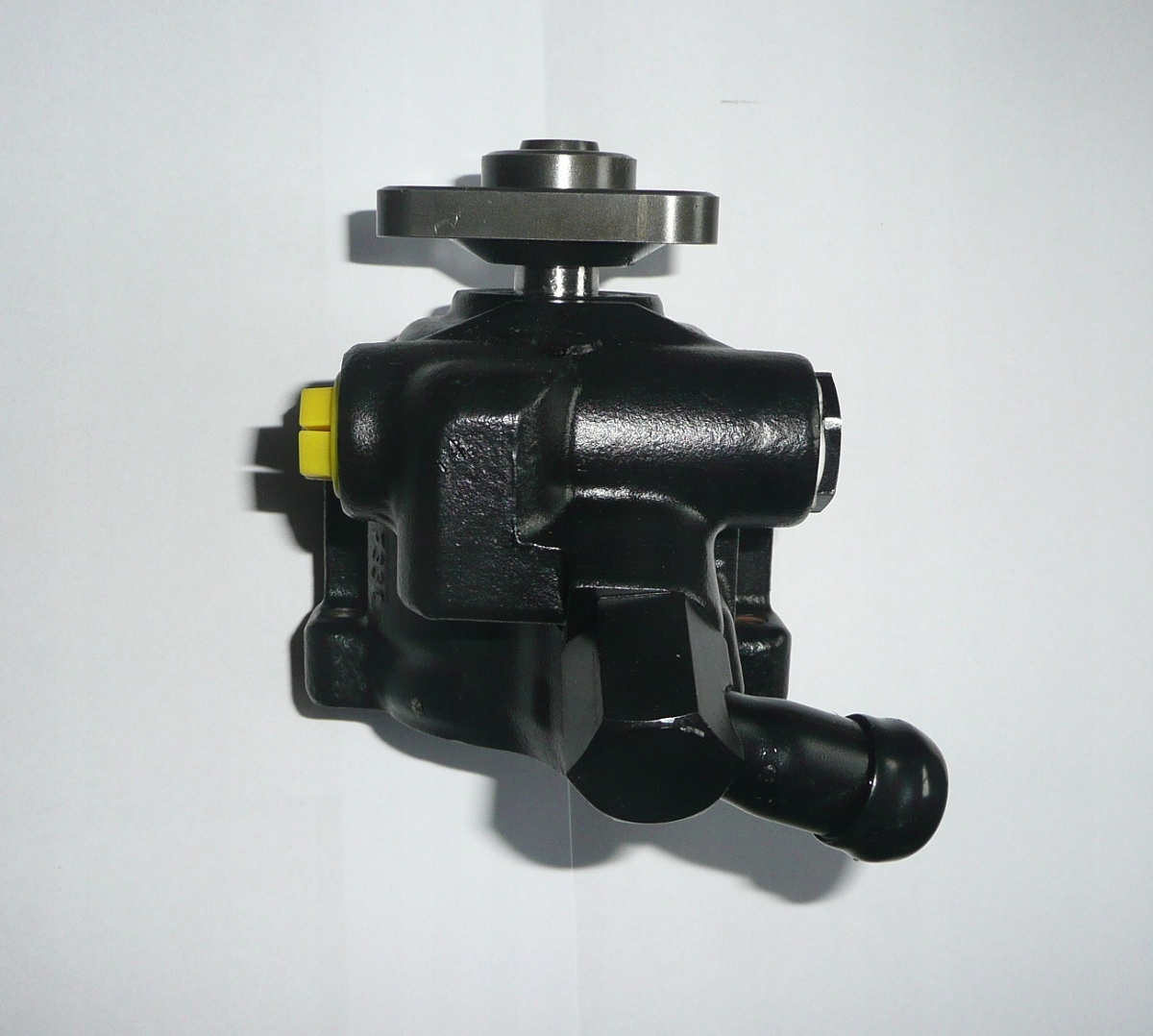 6789028 - НАСОС ГИДРОУСИЛИТЕЛЯ РУЛЯ FORD TRANSIT IV MK4 2.5 D HBD-AL