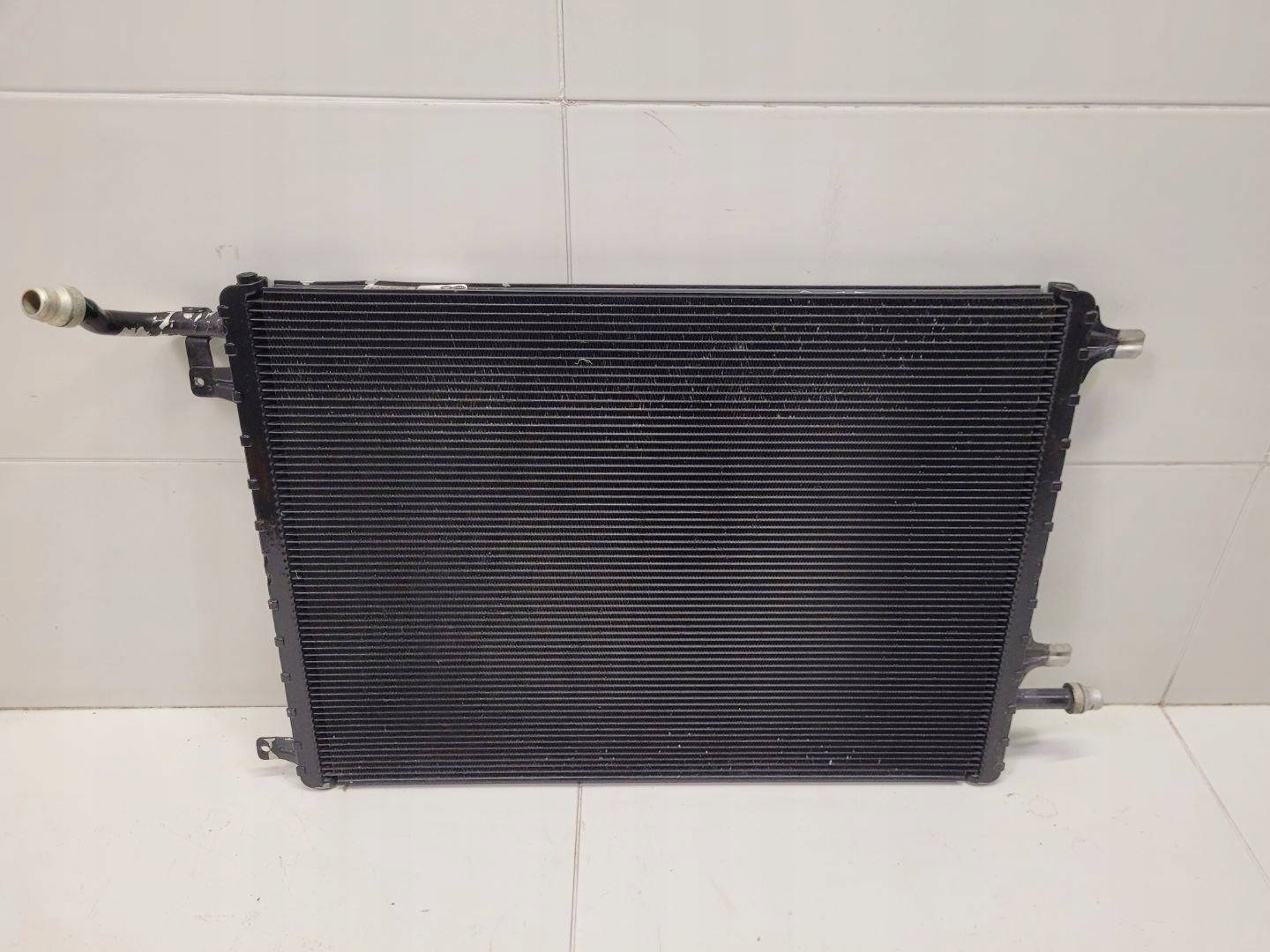 Radiatore / Raffreddatore Land Rover Discovery Sport 2017 GJ32-8K230-AA