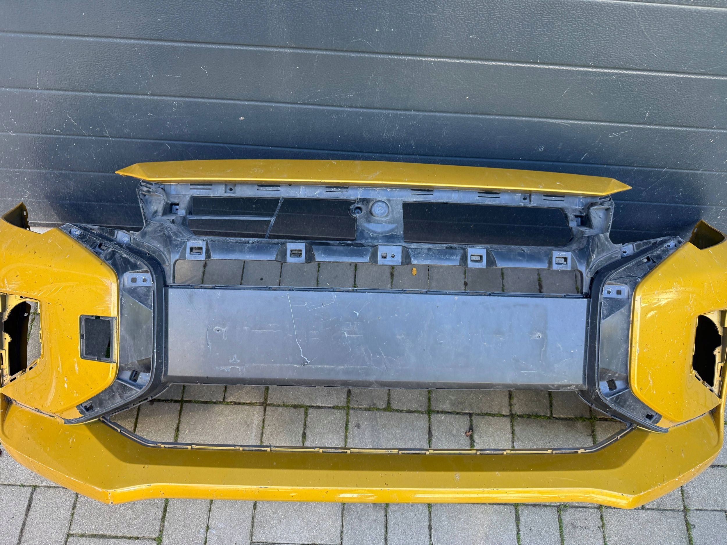 Mitsubishi Space Star Spacestar 19- Lift front bumper front