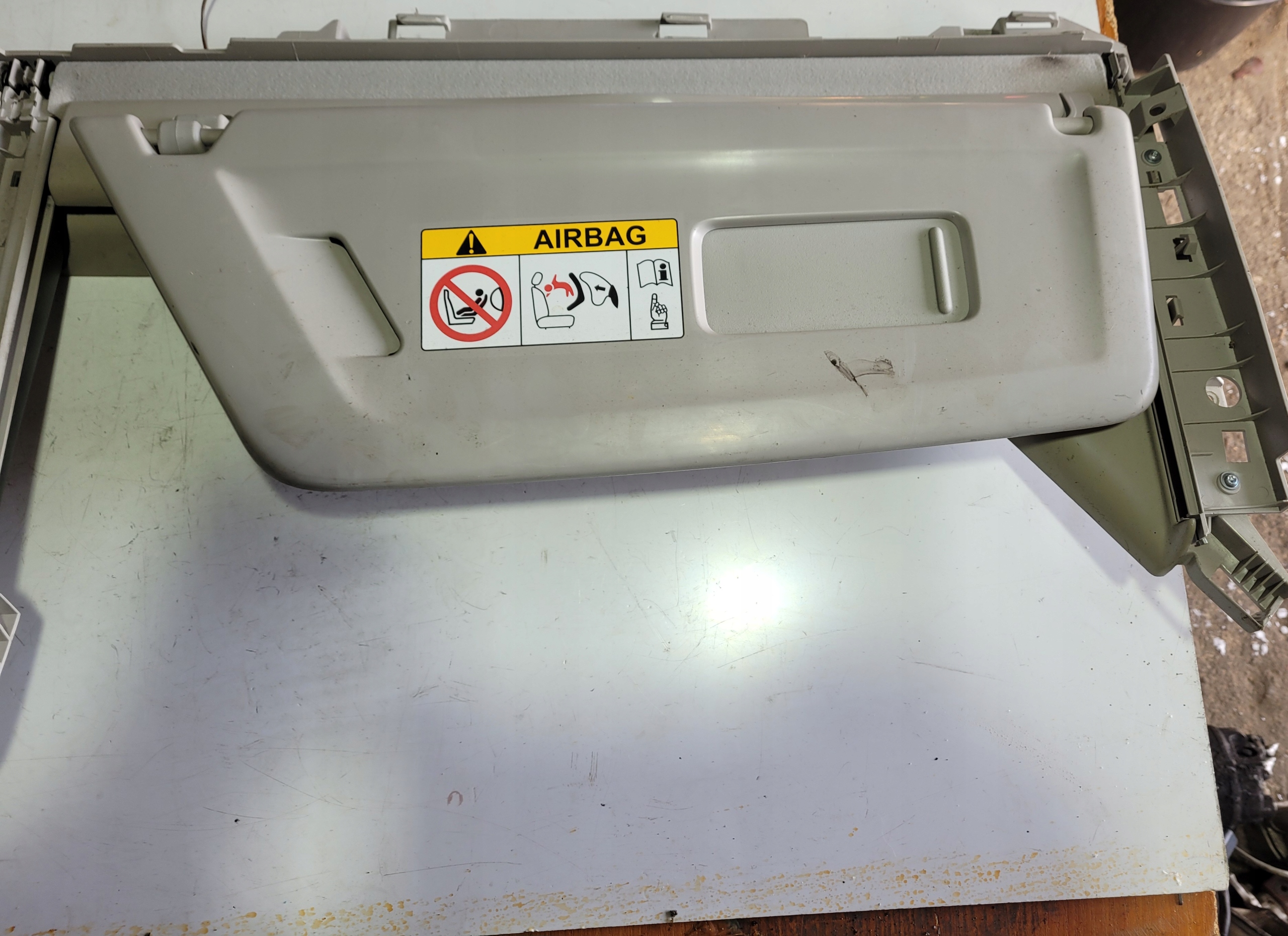 Blende Abdeckung PRZECIWSLONECZNA CITROEN C4 PICASSO II