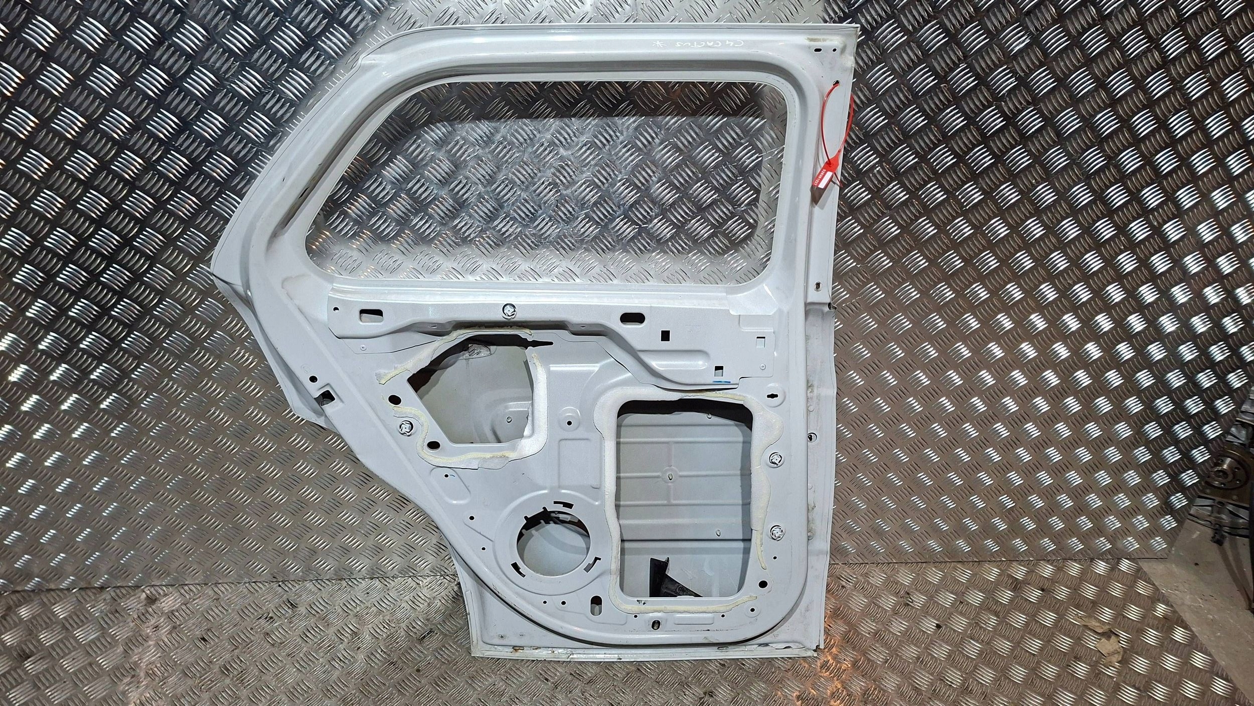 door rear part left CITROEN C4 CACTUS 2014